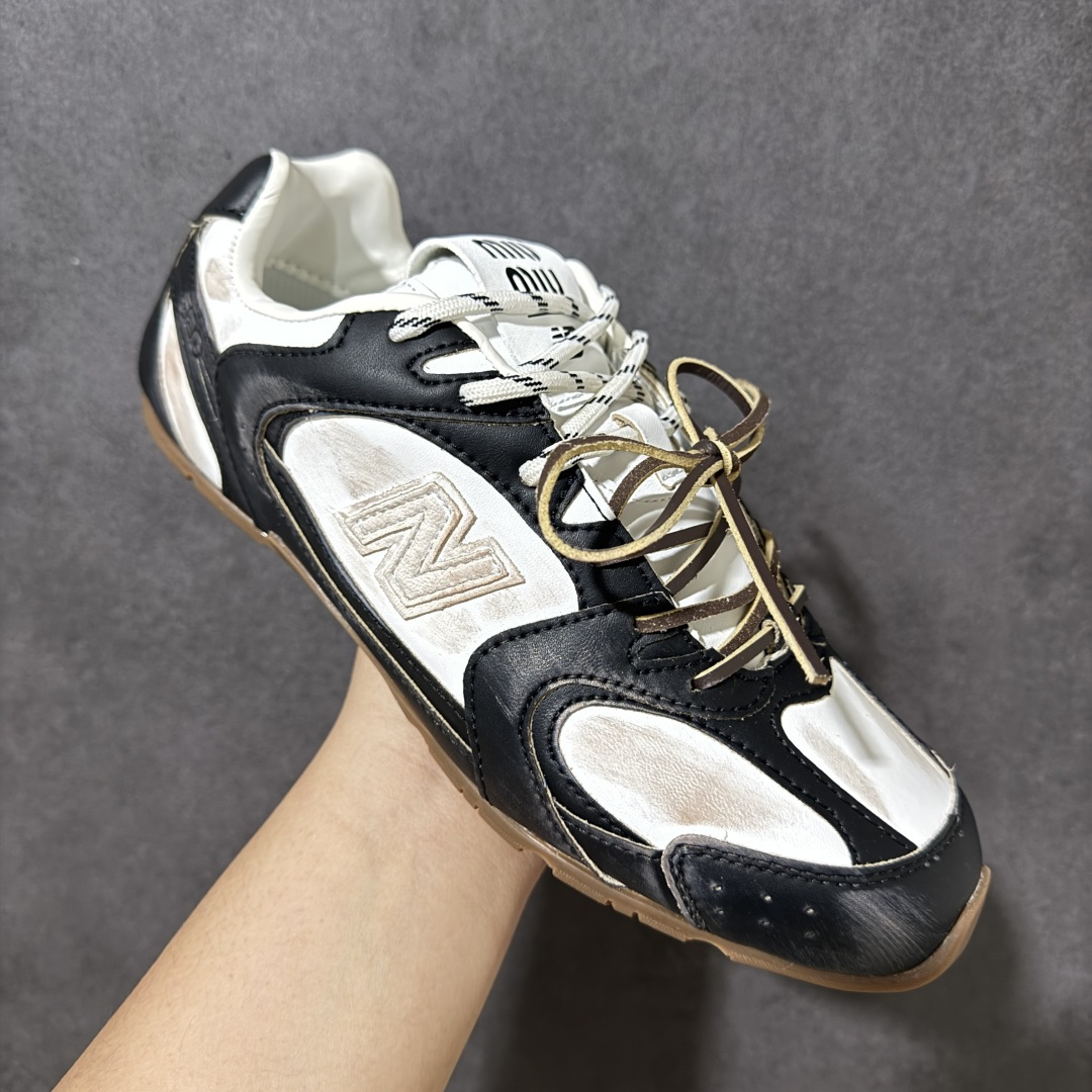 图片[3]-【公司级】MiuMiu缪缪 x New Balance NB530 联名复古运动休闲阿甘德训鞋 顶级礼盒版本 内里：原版进口羊皮里 鞋底：原版开模防滑生胶底 货号： ECAP523059B 尺码：36 36.5 37.5 38 38.5 39 40 40.5 41 42 42.5 43 44 44.5 45-选品中心