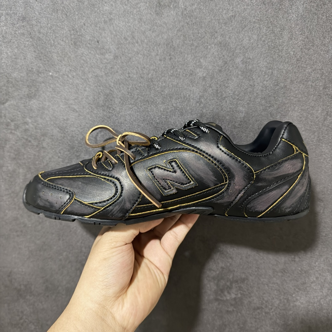 图片[2]-【公司级】MiuMiu缪缪 x New Balance NB530 联名复古运动休闲阿甘德训鞋 顶级礼盒版本 内里：原版进口羊皮里 鞋底：原版开模防滑生胶底 货号： ECAP523059B 尺码：36 36.5 37.5 38 38.5 39 40 40.5 41 42 42.5 43 44 44.5 45-选品中心