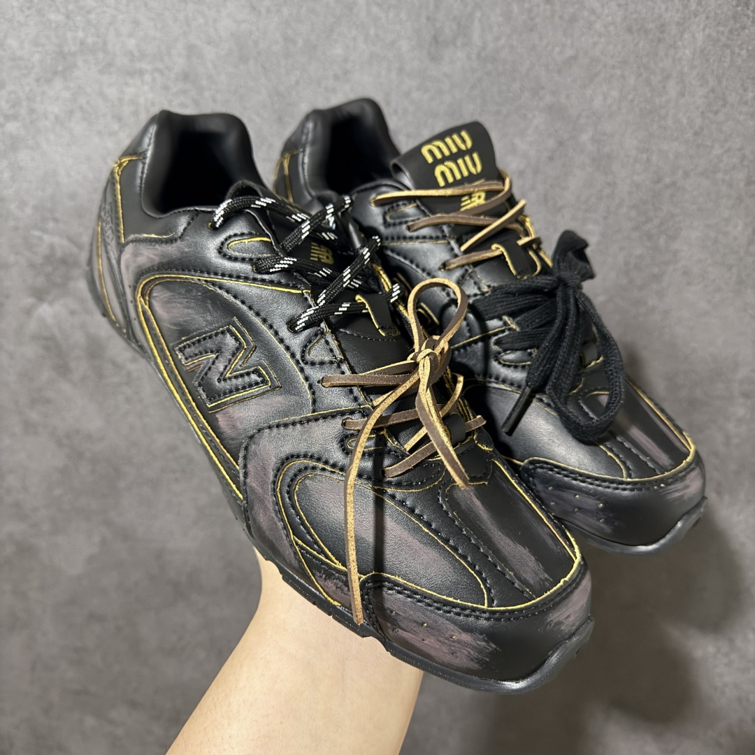 图片[20]-【公司级】MiuMiu缪缪 x New Balance NB530 联名复古运动休闲阿甘德训鞋 顶级礼盒版本 内里：原版进口羊皮里 鞋底：原版开模防滑生胶底 货号： ECAP523059B 尺码：36 36.5 37.5 38 38.5 39 40 40.5 41 42 42.5 43 44 44.5 45-选品中心