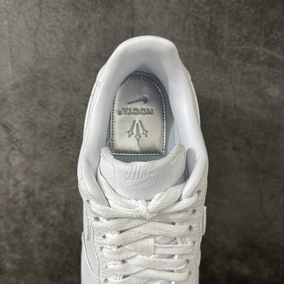 图片[8]-【GX纯原】Nocta x NK Air Force 1 Low \’07 空军一号低帮经典板鞋 克罗心Drake 联名 CZ8065-101 顶级空军 皮料质感可媲美原版 细节吊打市场其他代号版本 全鞋电脑针车 工整有序 原厂港宝加持完美还原灵魂版型 原盒原配从里到外百分百还原 原厂全头层原厂皮料 原标原盒 内置Sole气垫 中底白色背胶 中底划线 已经无限的接近公司 原厂楦头 原厂刺绣 后跟弧度修正 正确中底四线防伪 尺码：40 40.5 41 42 42.5 43 44 44.5 45 46 47.5 48.5-选品中心