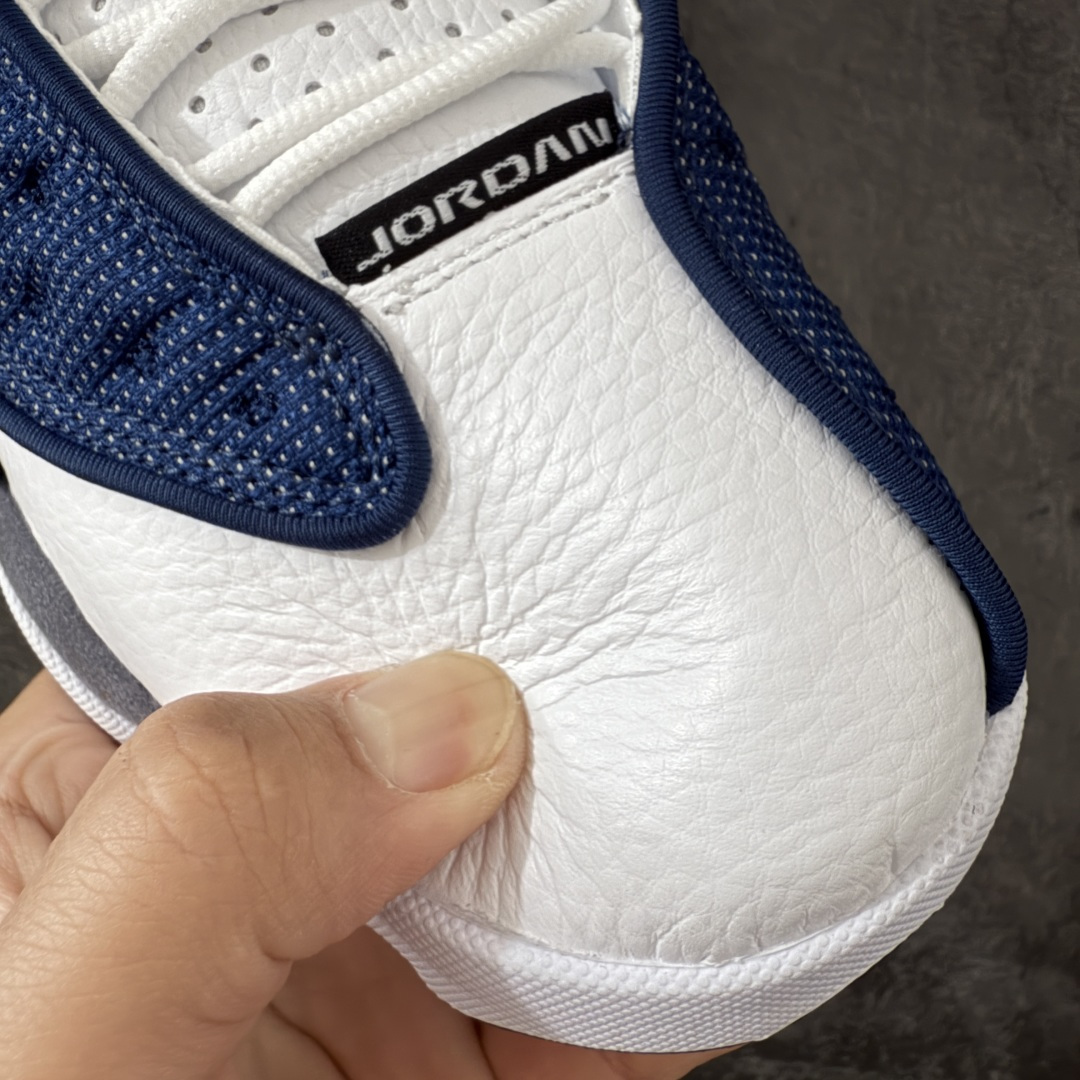 图片[4]-【XP纯原】Air Jordan AJ13 2026复刻版海军蓝 猫眼 IW3808-400 国内专业外贸AJ大厂出品 原厂楦头纸板 原厂皮料打造 3D变色原厂猫眼 真碳板 内置前后双气垫 外贸大厂纯原出品 原鞋开发 版型近乎零偏差 采购原厂皮料 LOGO五金部件高价开发私模 杜绝一眼假版本 #原鞋1：1开模大底共3层贴合工艺 三层中间加入海玻璃缓震鞋垫 大底采用进口一次MD而非市面二次MD低价原料成型 进口MD材料异味较少比原鞋还少 市面异味大刺鼻 尺码：40 40.5 41 42 42.5 43 44 44.5 45 46 47.5-选品中心