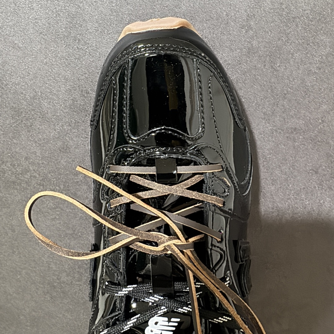 图片[5]-【公司级】MiuMiu缪缪 x New Balance NB530 联名复古运动休闲阿甘德训鞋 顶级礼盒版本 内里：原版进口羊皮里 鞋底：原版开模防滑生胶底 货号： ECAP523059B 尺码：36 36.5 37.5 38 38.5 39 40 40.5 41 42 42.5 43 44 44.5 45-选品中心