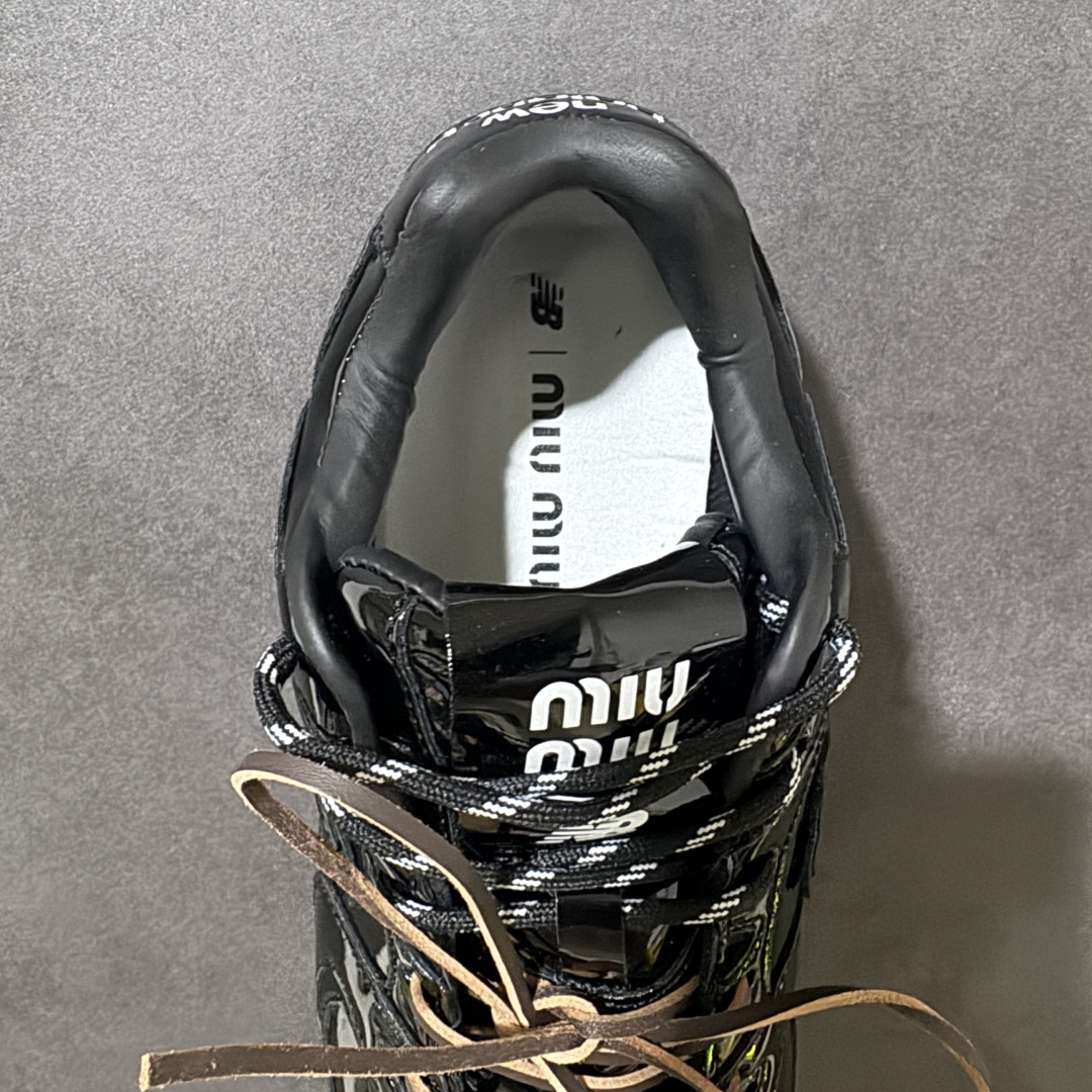 图片[6]-【公司级】MiuMiu缪缪 x New Balance NB530 联名复古运动休闲阿甘德训鞋 顶级礼盒版本 内里：原版进口羊皮里 鞋底：原版开模防滑生胶底 货号： ECAP523059B 尺码：36 36.5 37.5 38 38.5 39 40 40.5 41 42 42.5 43 44 44.5 45-选品中心