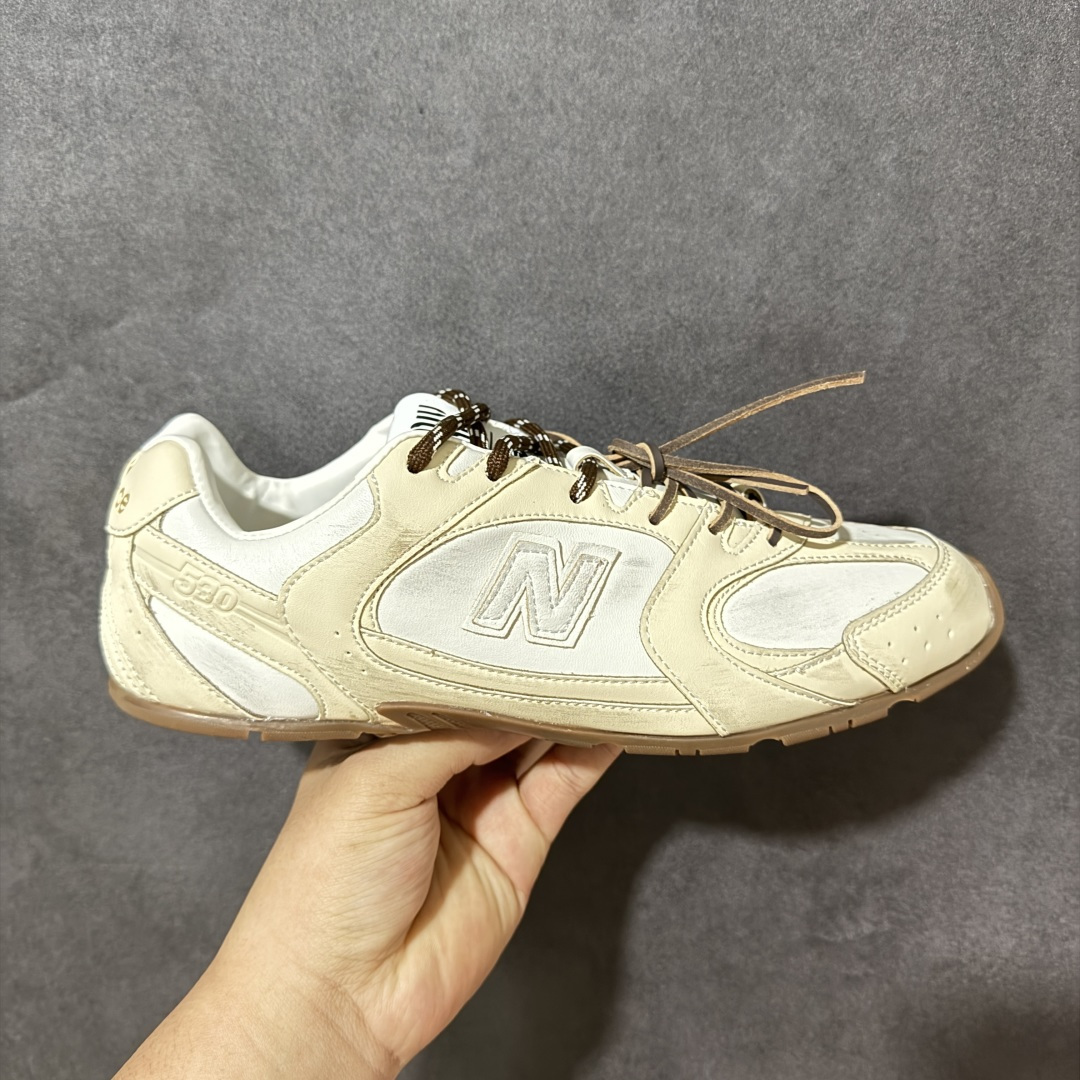 【公司级】MiuMiu缪缪 x New Balance NB530 联名复古运动休闲阿甘德训鞋 顶级礼盒版本 内里：原版进口羊皮里 鞋底：原版开模防滑生胶底 货号： ECAP523059B 尺码：36 36.5 37.5 38 38.5 39 40 40.5 41 42 42.5 43 44 44.5 45-选品中心