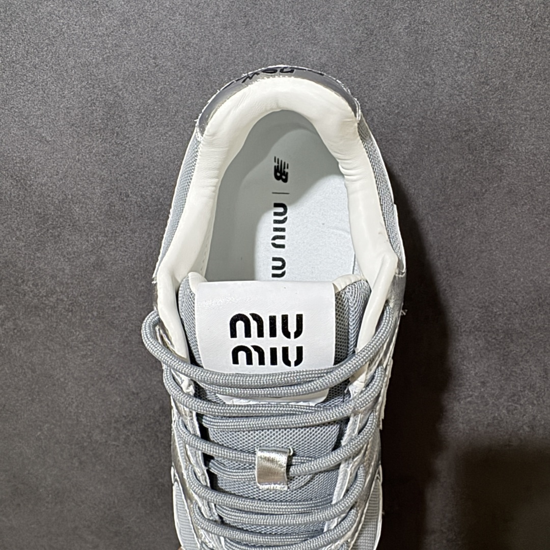 图片[6]-【公司级】MiuMiu缪缪 x New Balance NB530 联名复古运动休闲阿甘德训鞋 顶级礼盒版本 内里：原版进口羊皮里 鞋底：原版开模防滑生胶底 货号： ECAP523059B 尺码：36 36.5 37.5 38 38.5 39 40 40.5 41 42 42.5 43 44 44.5 45-选品中心