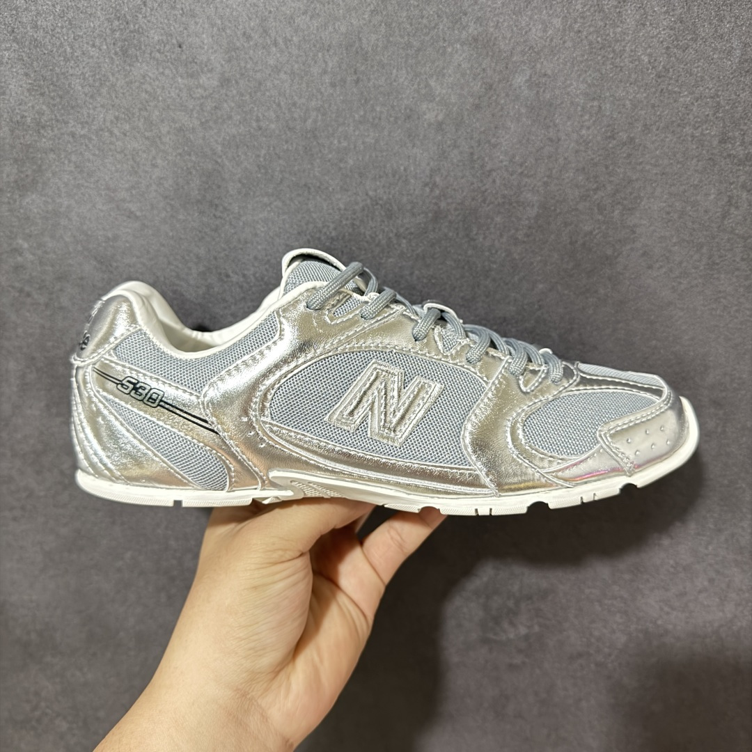 【公司级】MiuMiu缪缪 x New Balance NB530 联名复古运动休闲阿甘德训鞋 顶级礼盒版本 内里：原版进口羊皮里 鞋底：原版开模防滑生胶底 货号： ECAP523059B 尺码：36 36.5 37.5 38 38.5 39 40 40.5 41 42 42.5 43 44 44.5 45-选品中心