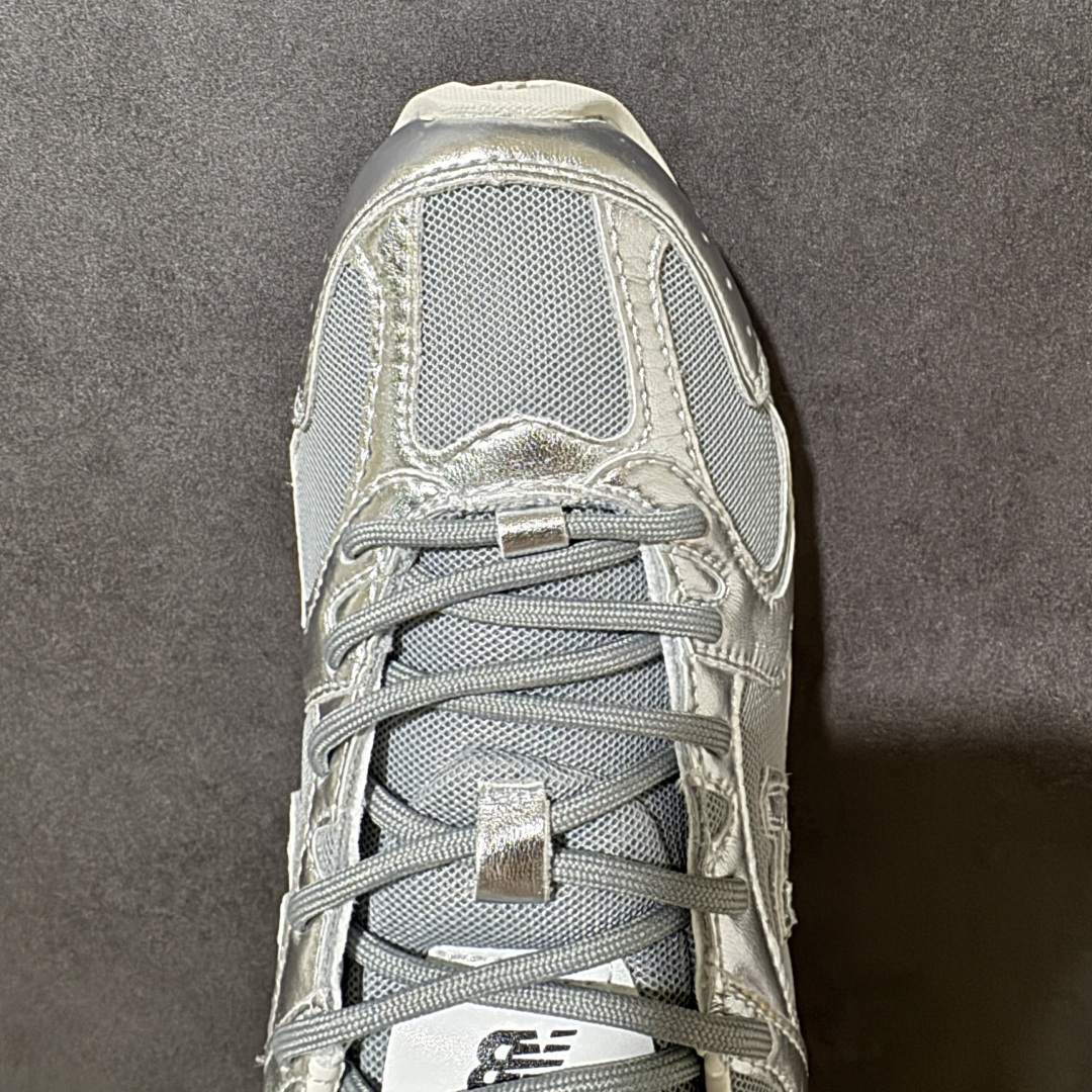 图片[5]-【公司级】MiuMiu缪缪 x New Balance NB530 联名复古运动休闲阿甘德训鞋 顶级礼盒版本 内里：原版进口羊皮里 鞋底：原版开模防滑生胶底 货号： ECAP523059B 尺码：36 36.5 37.5 38 38.5 39 40 40.5 41 42 42.5 43 44 44.5 45-选品中心