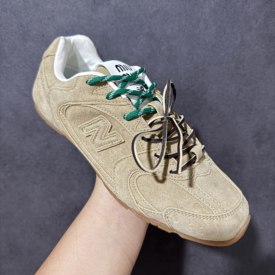 图片[3]-【公司级】MiuMiu缪缪 x New Balance NB530 联名复古运动休闲阿甘德训鞋 顶级礼盒版本 内里：原版进口羊皮里 鞋底：原版开模防滑生胶底 货号： ECAP523059B 尺码：36 36.5 37.5 38 38.5 39 40 40.5 41 42 42.5 43 44 44.5 45-选品中心