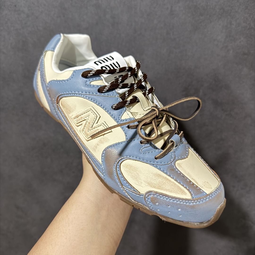图片[3]-【公司级】MiuMiu缪缪 x New Balance NB530 联名复古运动休闲阿甘德训鞋 顶级礼盒版本 内里：原版进口羊皮里 鞋底：原版开模防滑生胶底 货号： ECAP523059B 尺码：36 36.5 37.5 38 38.5 39 40 40.5 41 42 42.5 43 44 44.5 45-选品中心