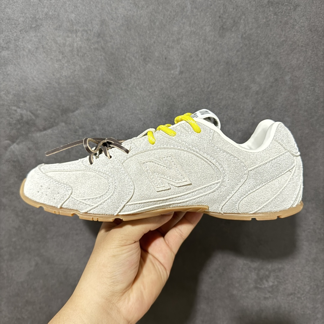 图片[2]-【公司级】MiuMiu缪缪 x New Balance NB530 联名复古运动休闲阿甘德训鞋 顶级礼盒版本 内里：原版进口羊皮里 鞋底：原版开模防滑生胶底 货号： ECAP523059B 尺码：36 36.5 37.5 38 38.5 39 40 40.5 41 42 42.5 43 44 44.5 45-选品中心