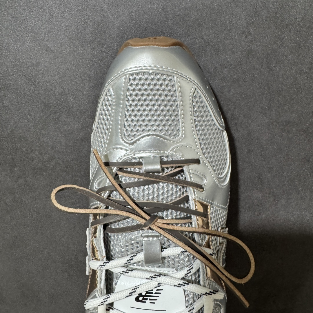 图片[5]-【公司级】MiuMiu缪缪 x New Balance NB530 联名复古运动休闲阿甘德训鞋 顶级礼盒版本 内里：原版进口羊皮里 鞋底：原版开模防滑生胶底 货号： ECAP523059B 尺码：36 36.5 37.5 38 38.5 39 40 40.5 41 42 42.5 43 44 44.5 45-选品中心