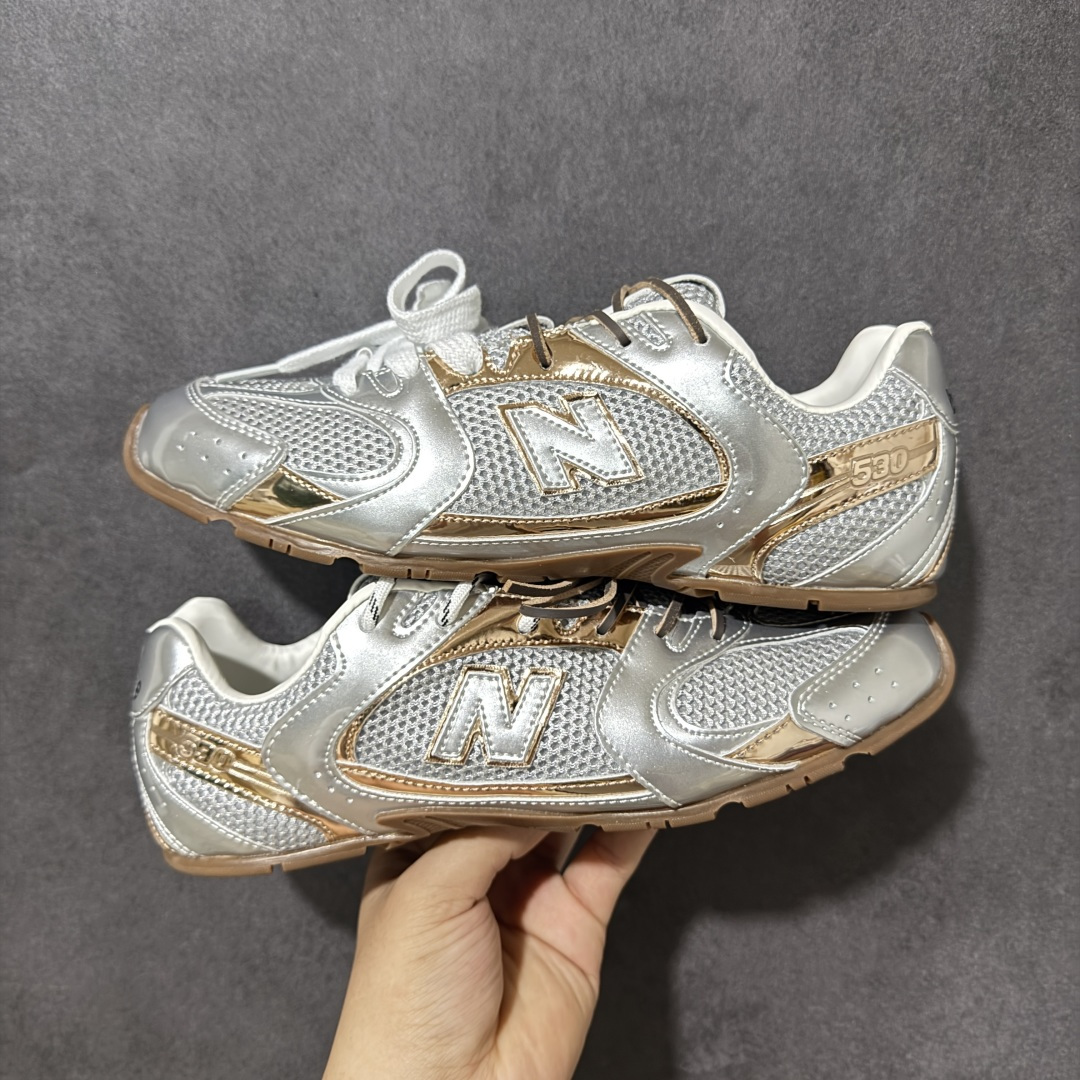 图片[11]-【公司级】MiuMiu缪缪 x New Balance NB530 联名复古运动休闲阿甘德训鞋 顶级礼盒版本 内里：原版进口羊皮里 鞋底：原版开模防滑生胶底 货号： ECAP523059B 尺码：36 36.5 37.5 38 38.5 39 40 40.5 41 42 42.5 43 44 44.5 45-选品中心