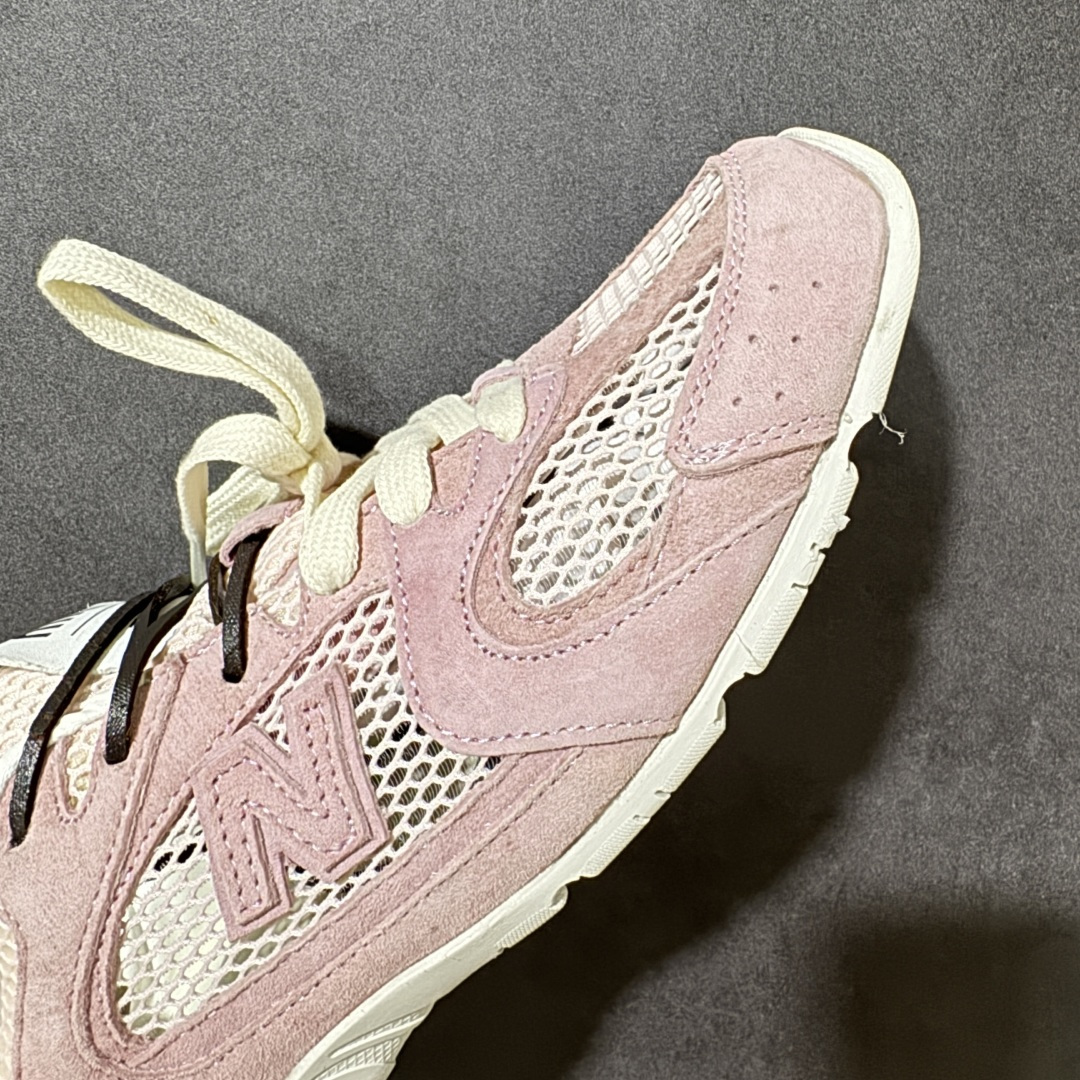 图片[8]-【公司级】MiuMiu缪缪 x New Balance NB530 联名复古运动休闲阿甘德训鞋 顶级礼盒版本 内里：原版进口羊皮里 鞋底：原版开模防滑生胶底 货号： ECAP523059B 尺码：36 36.5 37.5 38 38.5 39 40 40.5 41 42 42.5 43 44 44.5 45-选品中心