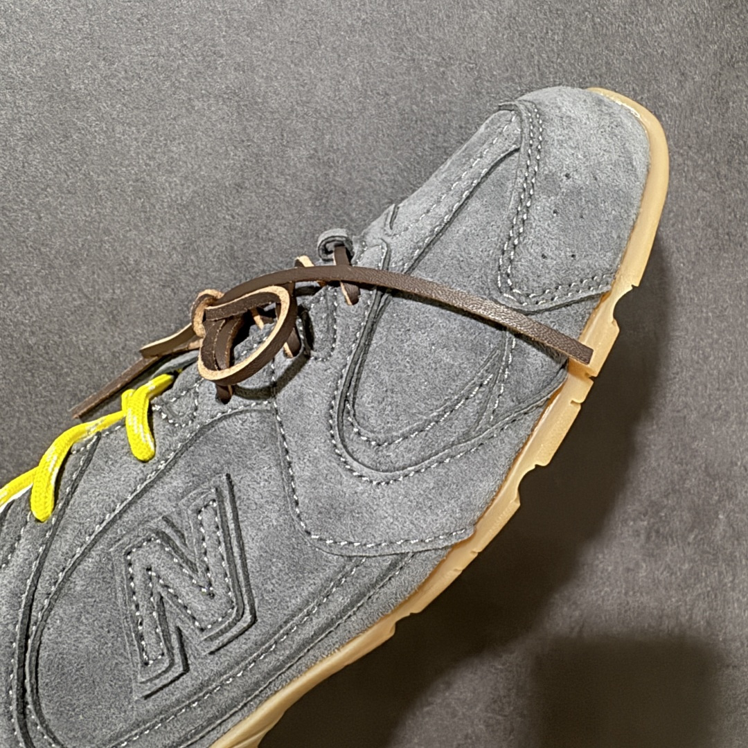图片[8]-【公司级】MiuMiu缪缪 x New Balance NB530 联名复古运动休闲阿甘德训鞋 顶级礼盒版本 内里：原版进口羊皮里 鞋底：原版开模防滑生胶底 货号： ECAP523059B 尺码：36 36.5 37.5 38 38.5 39 40 40.5 41 42 42.5 43 44 44.5 45-选品中心