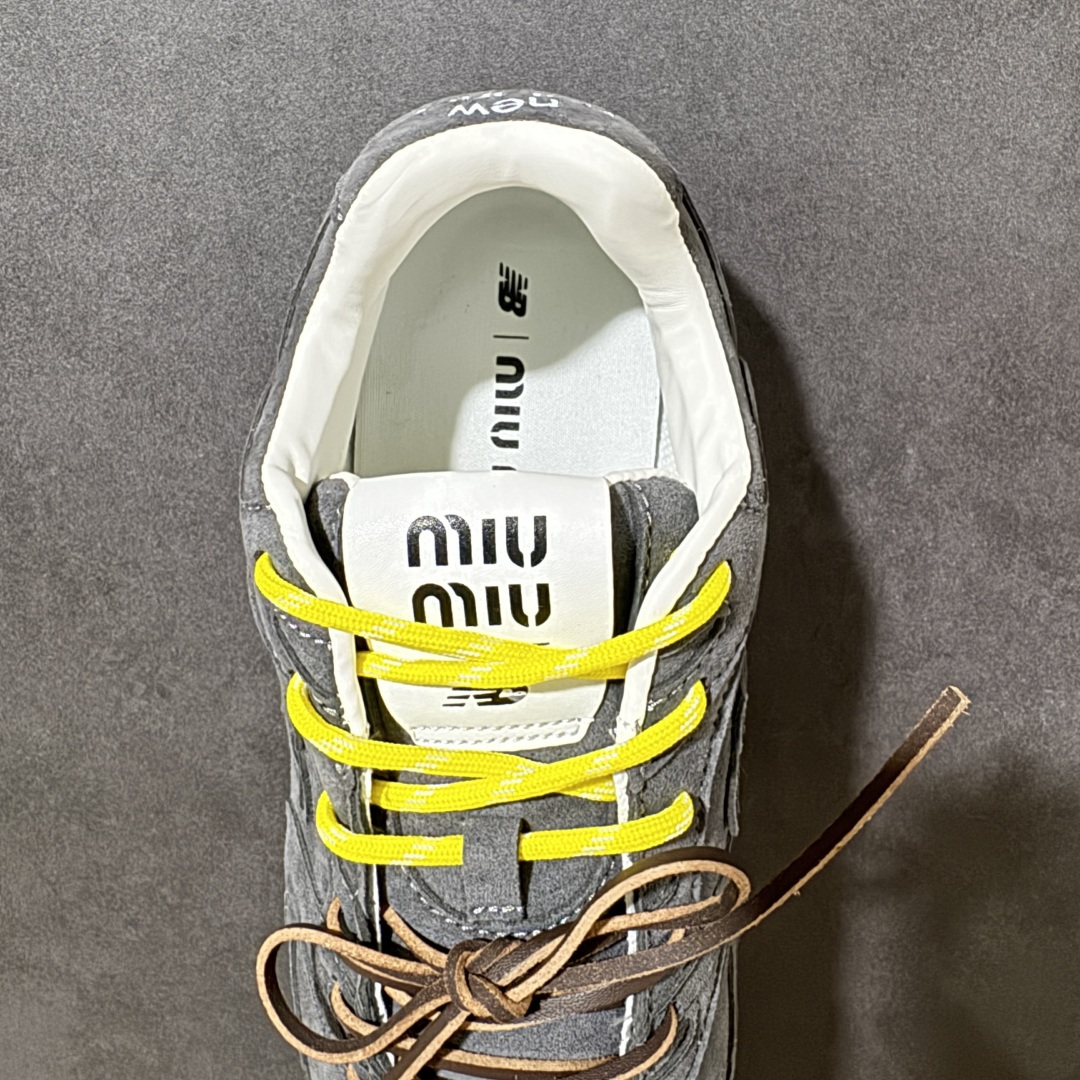 图片[6]-【公司级】MiuMiu缪缪 x New Balance NB530 联名复古运动休闲阿甘德训鞋 顶级礼盒版本 内里：原版进口羊皮里 鞋底：原版开模防滑生胶底 货号： ECAP523059B 尺码：36 36.5 37.5 38 38.5 39 40 40.5 41 42 42.5 43 44 44.5 45-选品中心