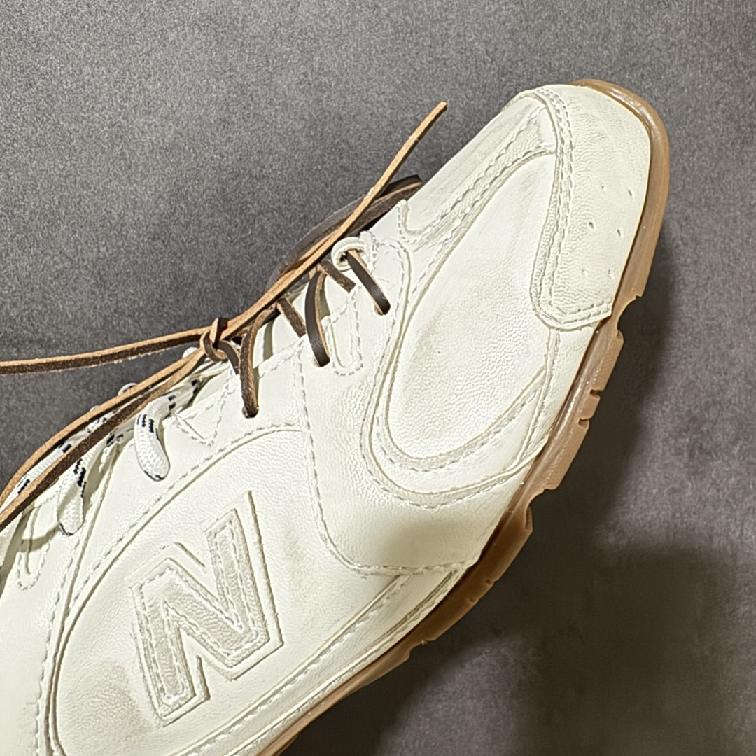 图片[8]-【公司级】MiuMiu缪缪 x New Balance NB530 联名复古运动休闲阿甘德训鞋 顶级礼盒版本 内里：原版进口羊皮里 鞋底：原版开模防滑生胶底 货号： ECAP523059B 尺码：36 36.5 37.5 38 38.5 39 40 40.5 41 42 42.5 43 44 44.5 45-选品中心