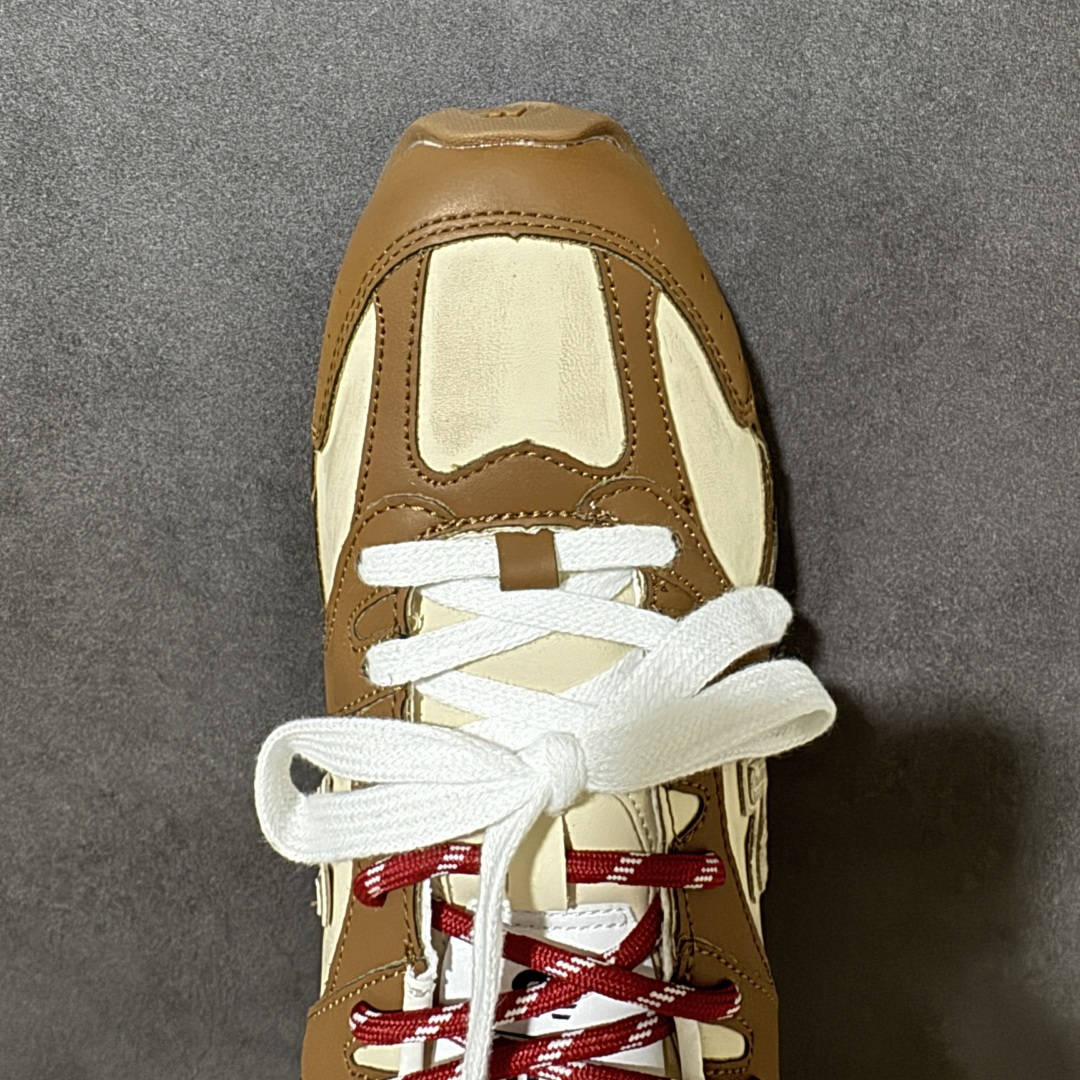 图片[5]-【公司级】MiuMiu缪缪 x New Balance NB530 联名复古运动休闲阿甘德训鞋 顶级礼盒版本 内里：原版进口羊皮里 鞋底：原版开模防滑生胶底 货号： ECAP523059B 尺码：36 36.5 37.5 38 38.5 39 40 40.5 41 42 42.5 43 44 44.5 45-选品中心