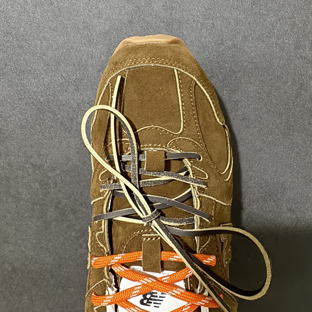 图片[5]-【公司级】MiuMiu缪缪 x New Balance NB530 联名复古运动休闲阿甘德训鞋 顶级礼盒版本 内里：原版进口羊皮里 鞋底：原版开模防滑生胶底 货号： ECAP523059B 尺码：36 36.5 37.5 38 38.5 39 40 40.5 41 42 42.5 43 44 44.5 45-选品中心