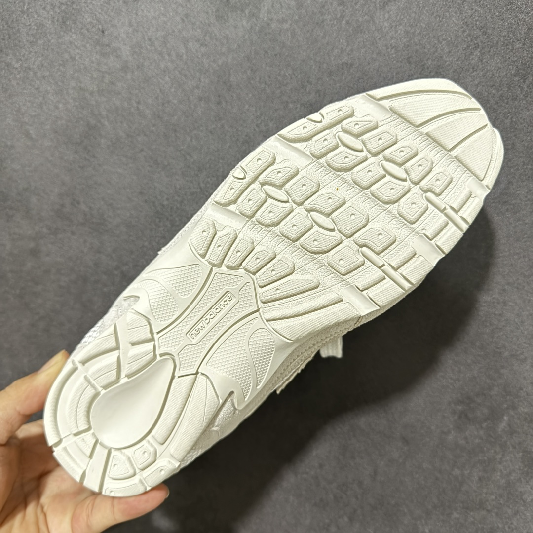 图片[9]-【公司级】MiuMiu缪缪 x New Balance NB530 联名复古运动休闲阿甘德训鞋 顶级礼盒版本 内里：原版进口羊皮里 鞋底：原版开模防滑生胶底 货号： ECAP523059B 尺码：36 36.5 37.5 38 38.5 39 40 40.5 41 42 42.5 43 44 44.5 45-选品中心