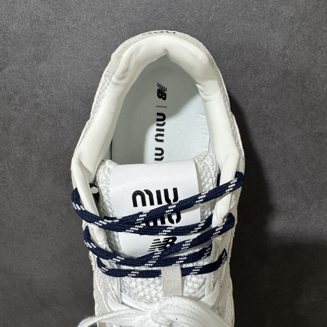 图片[6]-【公司级】MiuMiu缪缪 x New Balance NB530 联名复古运动休闲阿甘德训鞋 顶级礼盒版本 内里：原版进口羊皮里 鞋底：原版开模防滑生胶底 货号： ECAP523059B 尺码：36 36.5 37.5 38 38.5 39 40 40.5 41 42 42.5 43 44 44.5 45-选品中心