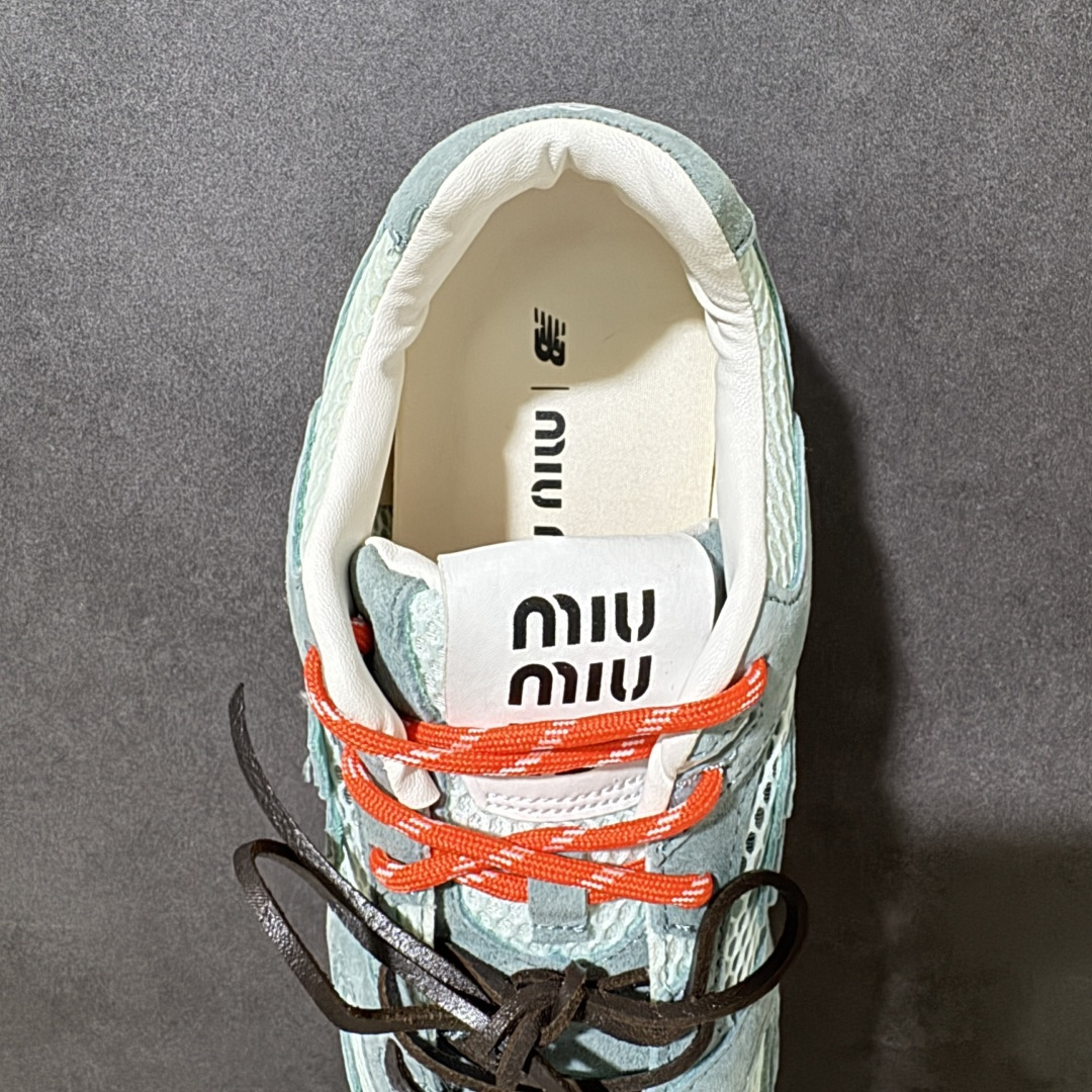 图片[6]-【公司级】MiuMiu缪缪 x New Balance NB530 联名复古运动休闲阿甘德训鞋 顶级礼盒版本 内里：原版进口羊皮里 鞋底：原版开模防滑生胶底 货号： ECAP523059B 尺码：36 36.5 37.5 38 38.5 39 40 40.5 41 42 42.5 43 44 44.5 45-选品中心