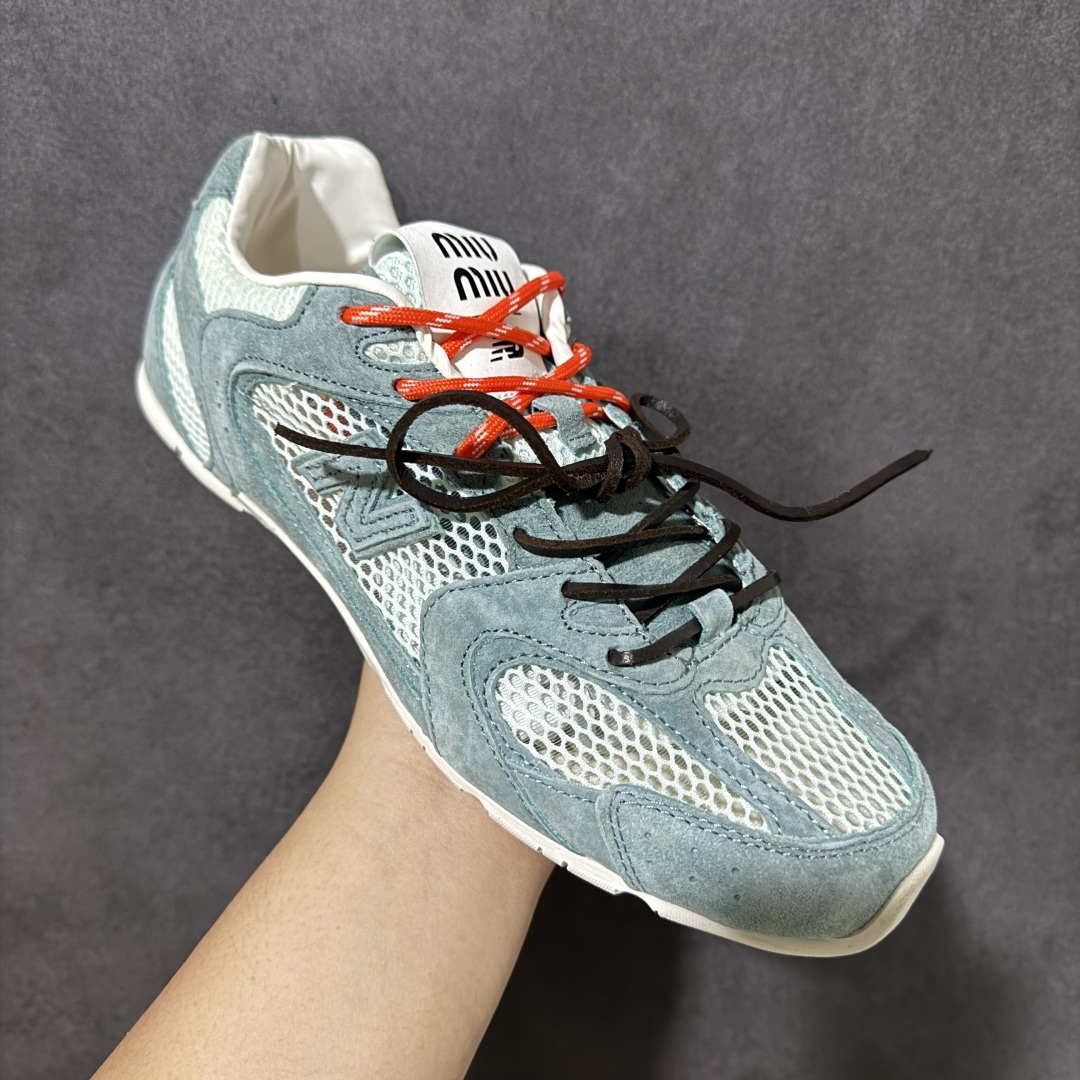 图片[3]-【公司级】MiuMiu缪缪 x New Balance NB530 联名复古运动休闲阿甘德训鞋 顶级礼盒版本 内里：原版进口羊皮里 鞋底：原版开模防滑生胶底 货号： ECAP523059B 尺码：36 36.5 37.5 38 38.5 39 40 40.5 41 42 42.5 43 44 44.5 45-选品中心