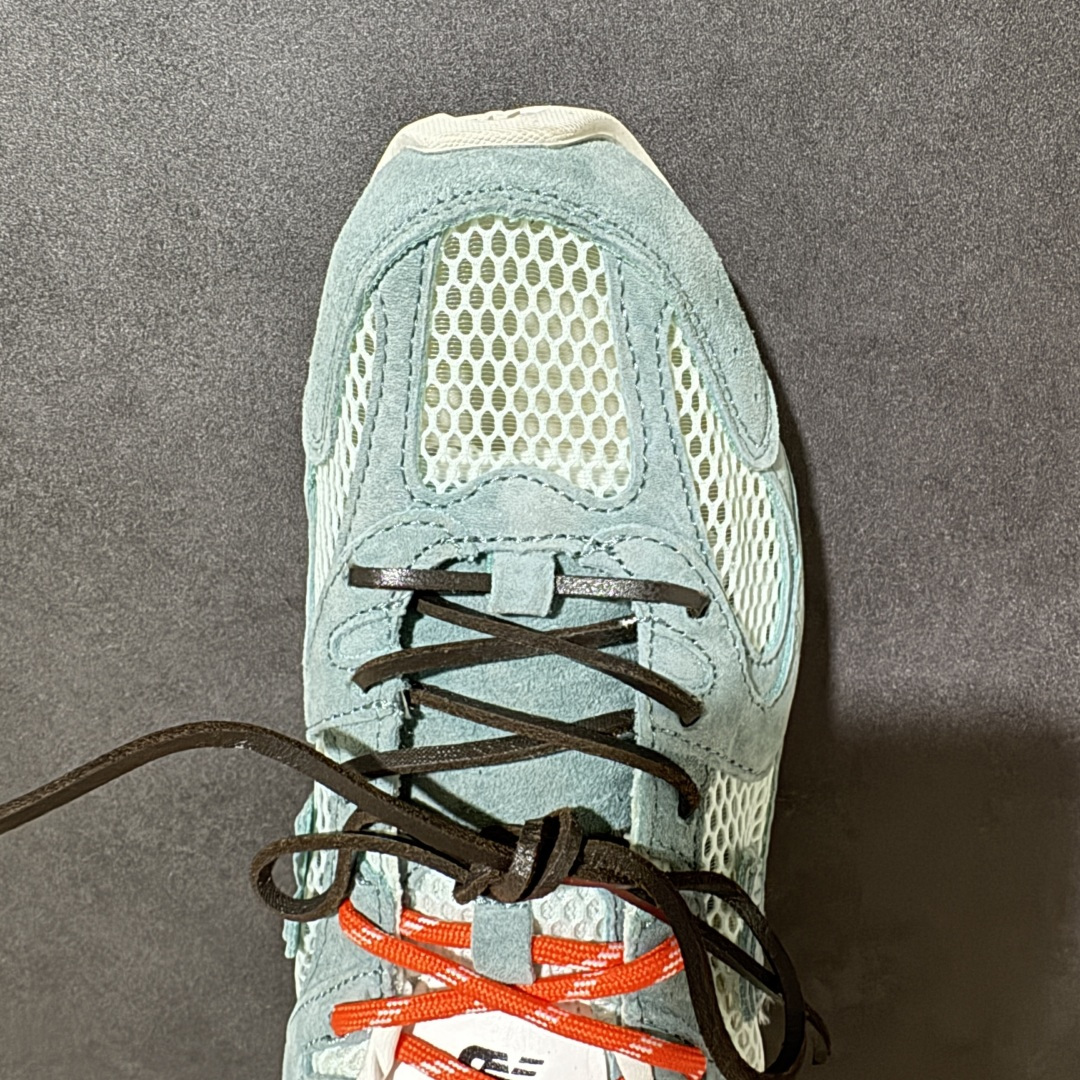图片[5]-【公司级】MiuMiu缪缪 x New Balance NB530 联名复古运动休闲阿甘德训鞋 顶级礼盒版本 内里：原版进口羊皮里 鞋底：原版开模防滑生胶底 货号： ECAP523059B 尺码：36 36.5 37.5 38 38.5 39 40 40.5 41 42 42.5 43 44 44.5 45-选品中心