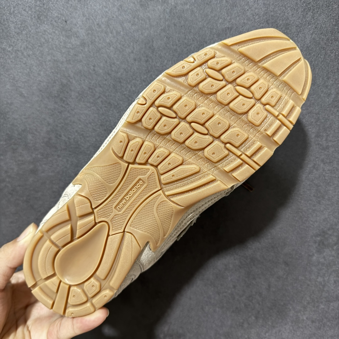 图片[9]-【公司级】MiuMiu缪缪 x New Balance NB530 联名复古运动休闲阿甘德训鞋 顶级礼盒版本 内里：原版进口羊皮里 鞋底：原版开模防滑生胶底 货号： ECAP523059B 尺码：36 36.5 37.5 38 38.5 39 40 40.5 41 42 42.5 43 44 44.5 45-选品中心