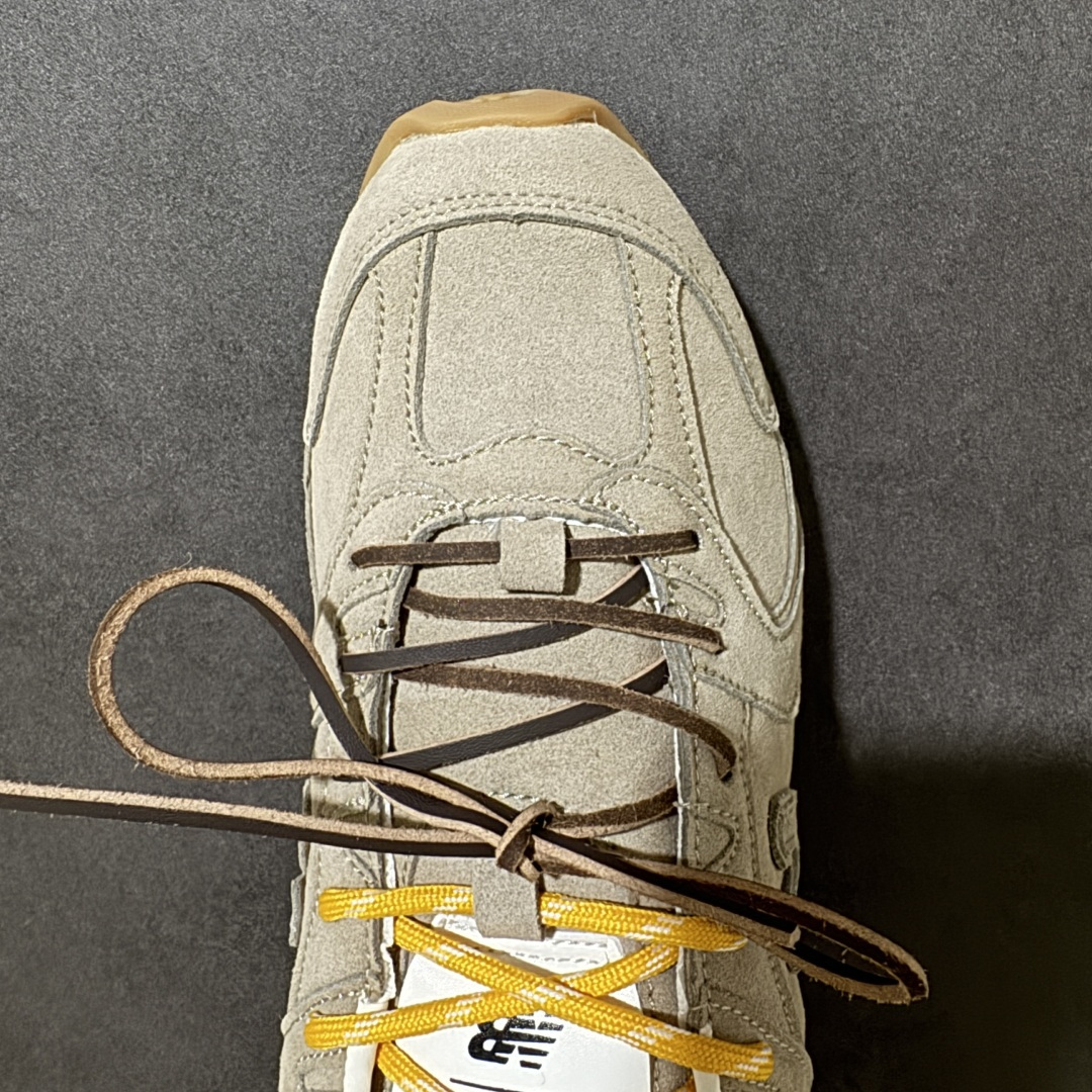 图片[5]-【公司级】MiuMiu缪缪 x New Balance NB530 联名复古运动休闲阿甘德训鞋 顶级礼盒版本 内里：原版进口羊皮里 鞋底：原版开模防滑生胶底 货号： ECAP523059B 尺码：36 36.5 37.5 38 38.5 39 40 40.5 41 42 42.5 43 44 44.5 45-选品中心