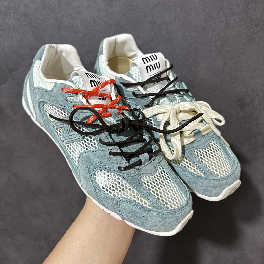 图片[2]-【公司级】MiuMiu缪缪 x New Balance NB530 联名复古运动休闲阿甘德训鞋 顶级礼盒版本 内里：原版进口羊皮里 鞋底：原版开模防滑生胶底 货号： ECAP523059B 尺码：36 36.5 37.5 38 38.5 39 40 40.5 41 42 42.5 43 44 44.5 45-选品中心