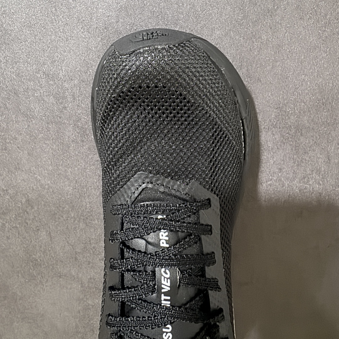 图片[5]-【公司级】The North Face/北面 Summit Vectiv Pro 2 户外耐磨轻便透气登山徒步跑鞋 3D网布鞋面 透气性与耐久性兼具，穿者轻便舒适不闷脚。功能性 TPU贴片鞋头及鞋身采用无缝 TPU 贴片，具有良好的支撑性和防护性。柔软鞋舌 可有效减少滑落，增强舒适性和贴合性 VECTIV™M 3D 全掌承托板 创新性 3D VECTIV 全筆承托板锁定足底，保持稳定步伐。 货号：NFW02309-KW 尺码：36 36.5 37.5 38 38.5 39 40 40.5 41 42 42.5 43 44 45-选品中心