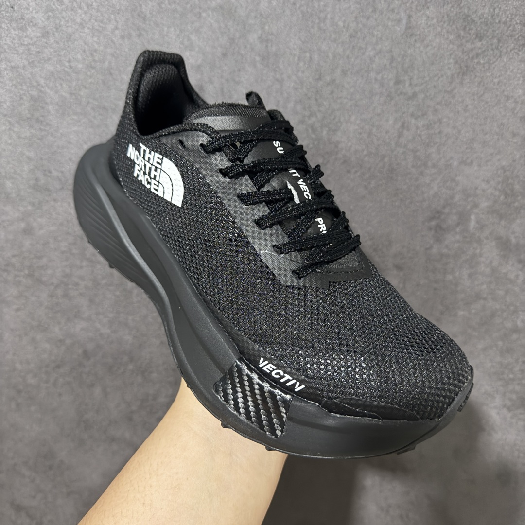 图片[3]-【公司级】The North Face/北面 Summit Vectiv Pro 2 户外耐磨轻便透气登山徒步跑鞋 3D网布鞋面 透气性与耐久性兼具，穿者轻便舒适不闷脚。功能性 TPU贴片鞋头及鞋身采用无缝 TPU 贴片，具有良好的支撑性和防护性。柔软鞋舌 可有效减少滑落，增强舒适性和贴合性 VECTIV™M 3D 全掌承托板 创新性 3D VECTIV 全筆承托板锁定足底，保持稳定步伐。 货号：NFW02309-KW 尺码：36 36.5 37.5 38 38.5 39 40 40.5 41 42 42.5 43 44 45-选品中心