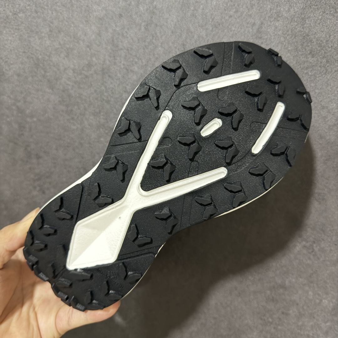 图片[9]-【公司级】The North Face/北面 Summit Vectiv Pro 2 户外耐磨轻便透气登山徒步跑鞋 3D网布鞋面 透气性与耐久性兼具，穿者轻便舒适不闷脚。功能性 TPU贴片鞋头及鞋身采用无缝 TPU 贴片，具有良好的支撑性和防护性。柔软鞋舌 可有效减少滑落，增强舒适性和贴合性 VECTIV™M 3D 全掌承托板 创新性 3D VECTIV 全筆承托板锁定足底，保持稳定步伐。 货号：NFW02309-KW 尺码：36 36.5 37.5 38 38.5 39 40 40.5 41 42 42.5 43 44 45-选品中心
