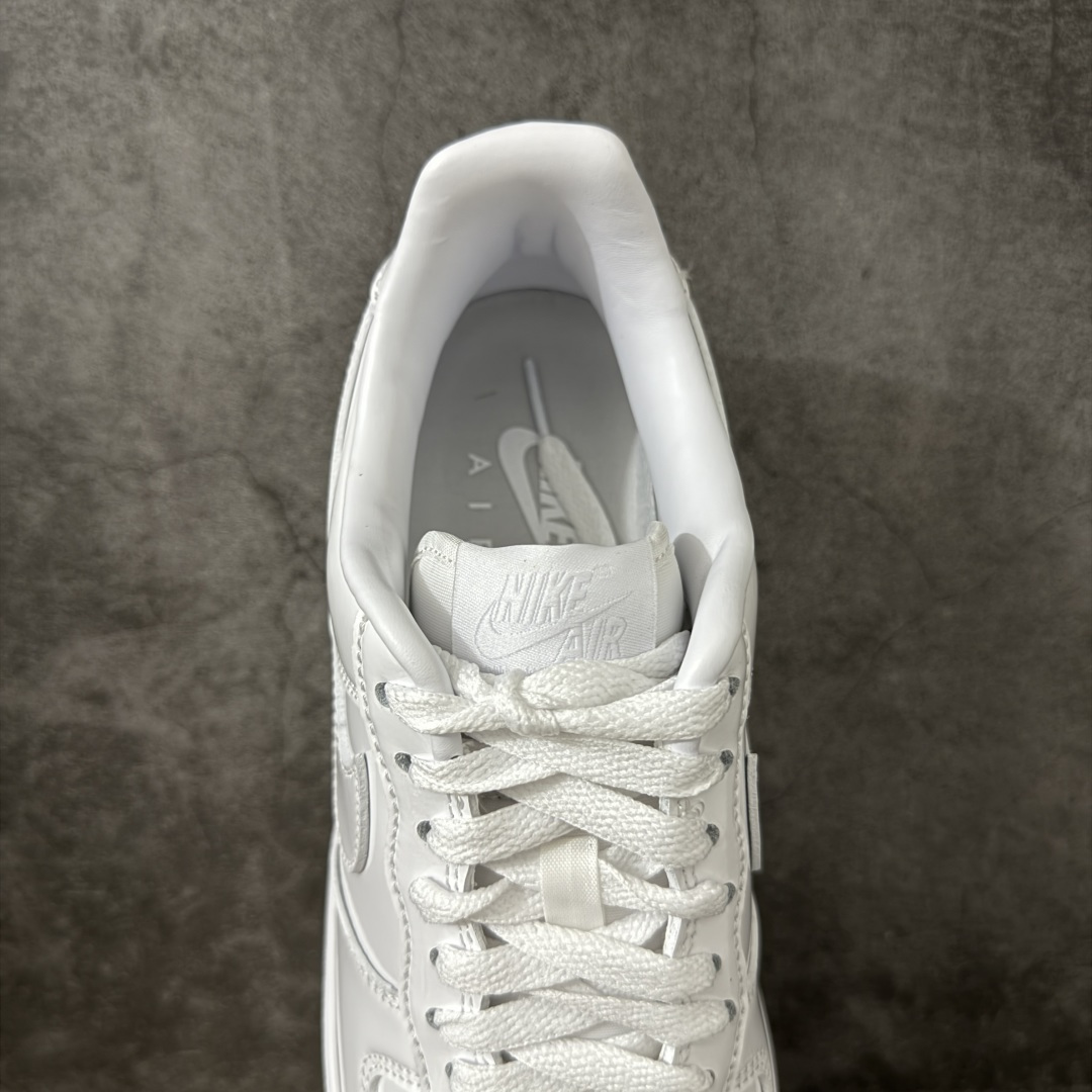 图片[8]-【Max纯原版】Nike Air Force 1 \’07 Premium Patent Leather 全白漆皮色 IV2857-100 原厂皮 质感纹理与原鞋保持一致 新版拉帮线颜色与原鞋一致 正确新版中底印刷蓝色字体 新版鞋垫UA+PU材质 更厚更有弹性 正确新版冲孔内里网布纹路 正确25版独家私模大底原厂电绣工艺 刺绣立体感饱满度一致 原厂鞋舌织唛标 同步原鞋 尺码：35.5 36 36.5 37.5 38 38.5 39 40 40.5 41 42 42.5 43 44 44.5 45 46 46.5 47.5-选品中心