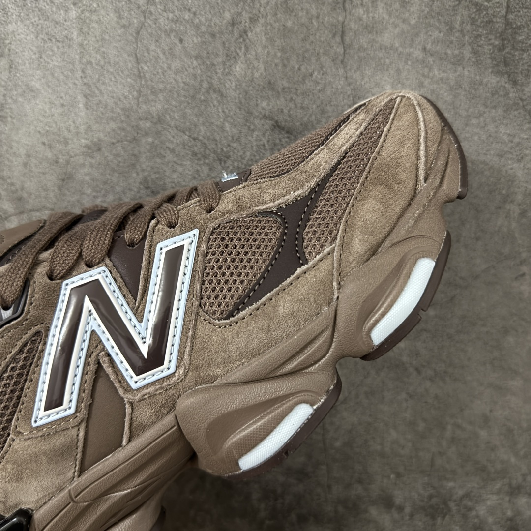 图片[6]-【纯原版】 New Balance NB9060 联名款 复古休闲运动慢跑鞋 U9060622 全套原楦原纸板原厂数据开发 进口三明治网面 原装进口翻毛皮料正确绒感卡色 正确中底拉帮中底网布细节 原厂标裁 带紫光防伪 定制后跟透明水晶模块 冲裁组合 大底贴合程度胶水上色把控完美 整洁度挑战全网艺术家 多道序QC把关品质完善 匠心打造 耗时两个月开发完成 工艺极其复杂难度可想而知 新开独立私模大底 全网唯一正确六层组合大底 高端零售专供产物 尺码：36 37 37.5 38 38.5 39 40 40.5 41 42 42.5 43 44 45 46.5-选品中心