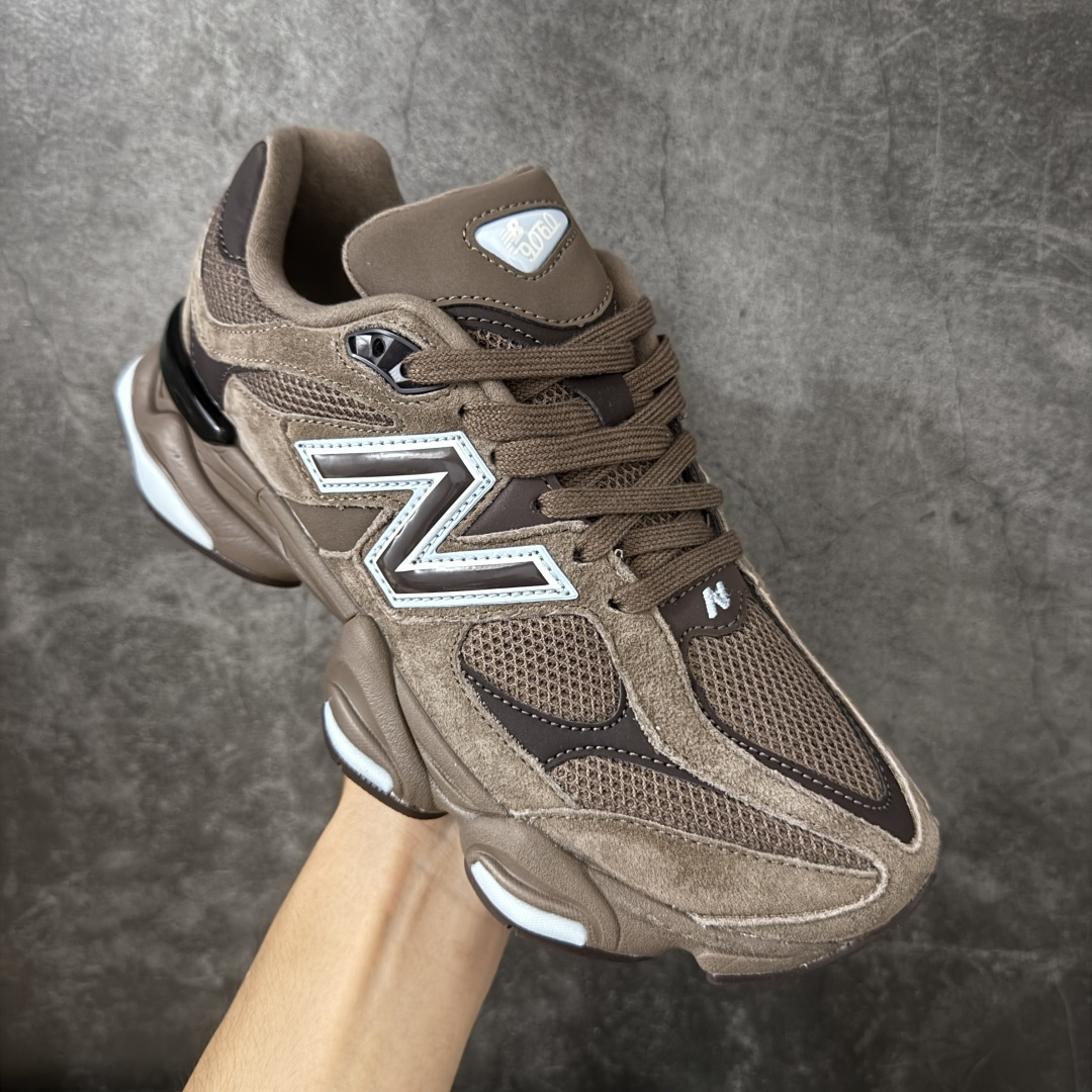 图片[3]-【纯原版】 New Balance NB9060 联名款 复古休闲运动慢跑鞋 U9060622 全套原楦原纸板原厂数据开发 进口三明治网面 原装进口翻毛皮料正确绒感卡色 正确中底拉帮中底网布细节 原厂标裁 带紫光防伪 定制后跟透明水晶模块 冲裁组合 大底贴合程度胶水上色把控完美 整洁度挑战全网艺术家 多道序QC把关品质完善 匠心打造 耗时两个月开发完成 工艺极其复杂难度可想而知 新开独立私模大底 全网唯一正确六层组合大底 高端零售专供产物 尺码：36 37 37.5 38 38.5 39 40 40.5 41 42 42.5 43 44 45 46.5-选品中心