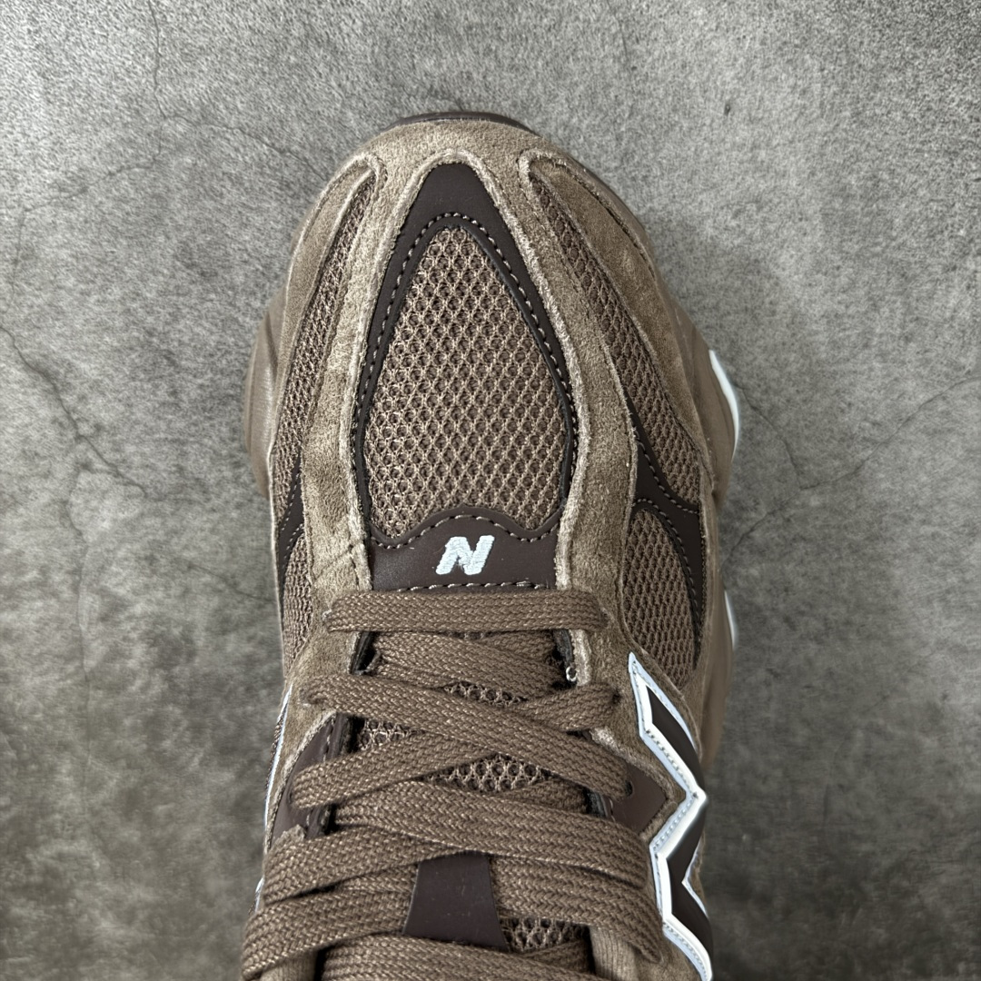 图片[5]-【纯原版】 New Balance NB9060 联名款 复古休闲运动慢跑鞋 U9060622 全套原楦原纸板原厂数据开发 进口三明治网面 原装进口翻毛皮料正确绒感卡色 正确中底拉帮中底网布细节 原厂标裁 带紫光防伪 定制后跟透明水晶模块 冲裁组合 大底贴合程度胶水上色把控完美 整洁度挑战全网艺术家 多道序QC把关品质完善 匠心打造 耗时两个月开发完成 工艺极其复杂难度可想而知 新开独立私模大底 全网唯一正确六层组合大底 高端零售专供产物 尺码：36 37 37.5 38 38.5 39 40 40.5 41 42 42.5 43 44 45 46.5-选品中心