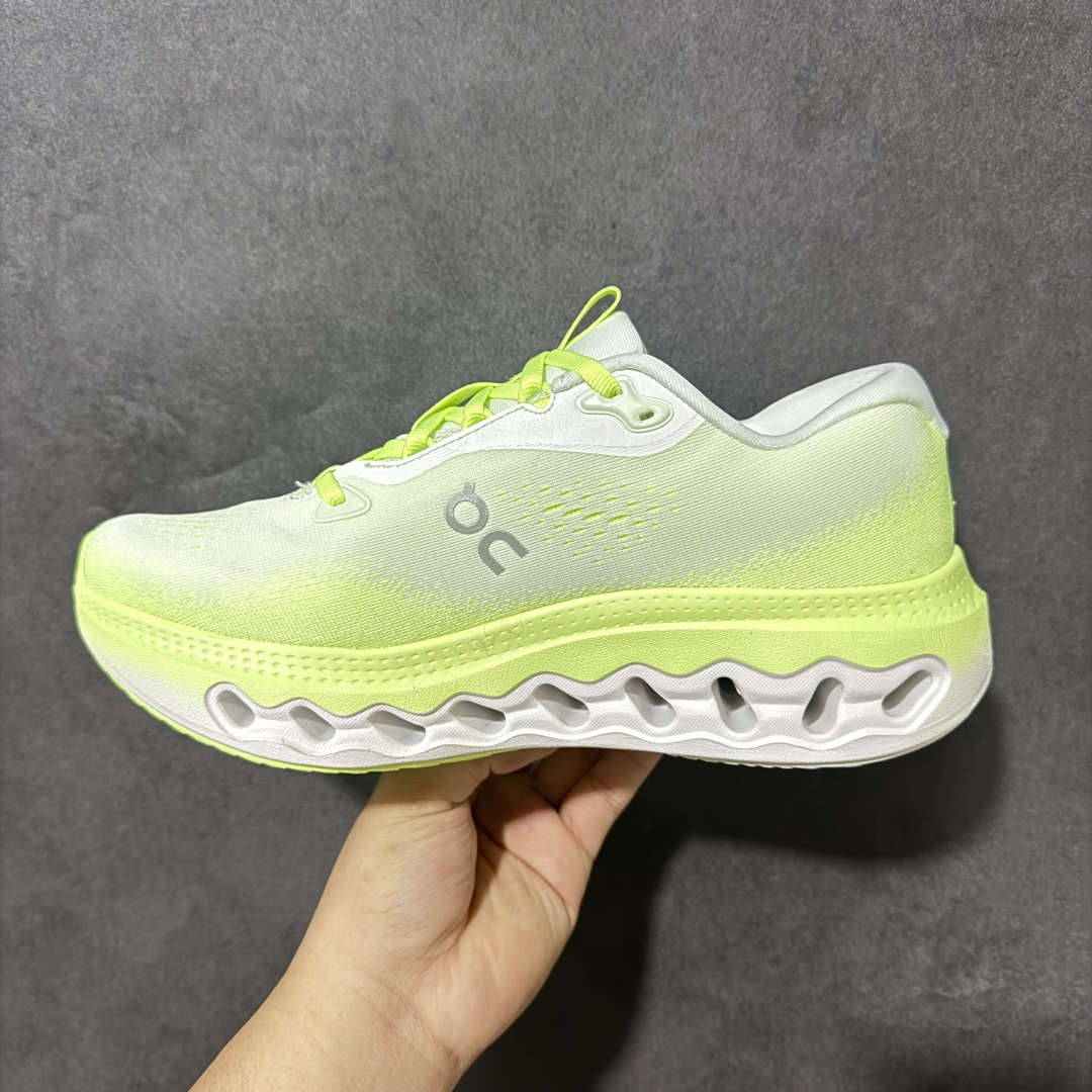图片[2]-【公司级】Cloudsurfer 3全新综合体能训练运动鞋Cloud X 舒适乐趣跑，缓震、轻量 On昂跑 Cloudsurfer上演中底“变形计” ，打破传统格局缔造柔软脚感。 On昂跑对于值友来说已经是个相对熟悉的品牌了，旗下的经典款Cloud X兼具稳健敏捷、功能多面，轻量脚感和灵活反馈等优点，是健身爱好者最喜欢的鞋履产品之一。2022年首发的超厚底怪兽跑鞋Cloudmonster，加载最大的Cloudtec模块，柔软的缓震和强力的回弹体验，也让他一战成名，进入大体重运动爱好者和与大众跑者的入门跑鞋心选名单。 货号：3MF30443397 尺码：36-46无半码-选品中心