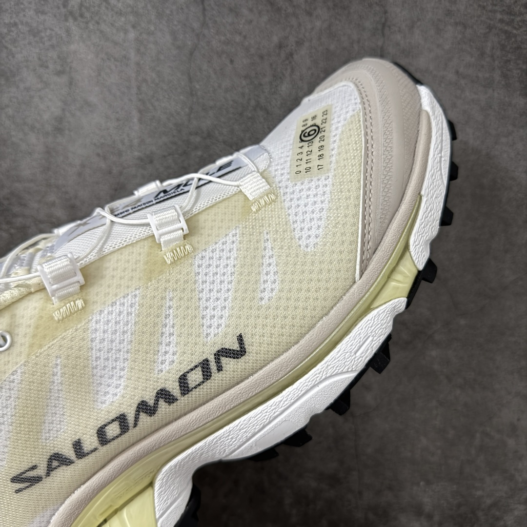 图片[6]-【莞产纯原】SALOMON萨洛蒙 XT-4 MULE MM6 MAISON MARGIELA 户外半拖运动训练鞋 给脚掌足够的支撑性 软硬适中 因为没有鞋后跟 所以包裹性没有那么强 反而舒适度更高了 穿着脚感很松 很强的鞋面的透气性 碳纤维纹理的装饰显得很高级 鞋带采用了快速抽绳的设计 配合特别的鞋后跟设计 彻底成为一脚蹬 货号：478112 尺码： 36 37 37.5 38 38.5 39.5 40 40.5 41.5 42 42.5 43 44 44.5 45-选品中心