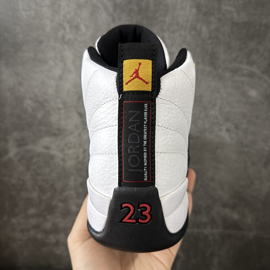 图片[4]-【原厂版】Air Jordan AJ12 Retro 潮流 中帮 复古篮球鞋 黑白金扣 CT8013-117 原楦原纸板开发 原汁原味12代鞋型 进口原厂皮料 超软荔枝皮 质感满分 原厂碳板 原装材料 原厂定制金属扣 原厂电绣 支持与公司货全方位对比 只服务于5%懂鞋的高端客户 发国外可支持各种retail商店充正寄售 尺码：40 40.5 41 42 42.5 43 44 44.5 45 45.5 46 47.5-选品中心