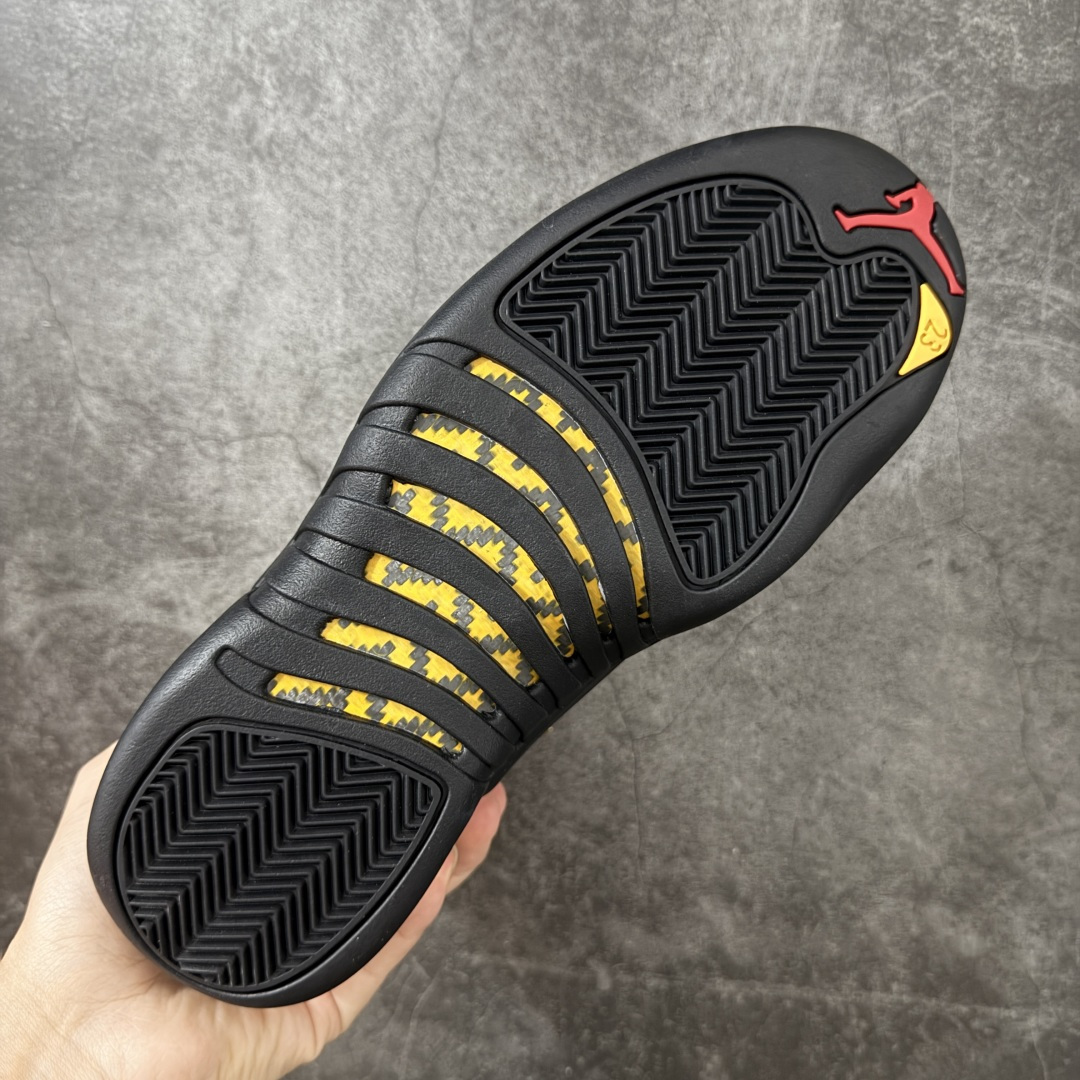图片[9]-【原厂版】Air Jordan AJ12 Retro 潮流 中帮 复古篮球鞋 黑白金扣 CT8013-117 原楦原纸板开发 原汁原味12代鞋型 进口原厂皮料 超软荔枝皮 质感满分 原厂碳板 原装材料 原厂定制金属扣 原厂电绣 支持与公司货全方位对比 只服务于5%懂鞋的高端客户 发国外可支持各种retail商店充正寄售 尺码：40 40.5 41 42 42.5 43 44 44.5 45 45.5 46 47.5-选品中心