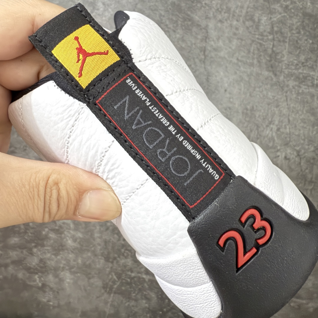 图片[2]-【原厂版】Air Jordan AJ12 Retro 潮流 中帮 复古篮球鞋 黑白金扣 CT8013-117 原楦原纸板开发 原汁原味12代鞋型 进口原厂皮料 超软荔枝皮 质感满分 原厂碳板 原装材料 原厂定制金属扣 原厂电绣 支持与公司货全方位对比 只服务于5%懂鞋的高端客户 发国外可支持各种retail商店充正寄售 尺码：40 40.5 41 42 42.5 43 44 44.5 45 45.5 46 47.5-选品中心