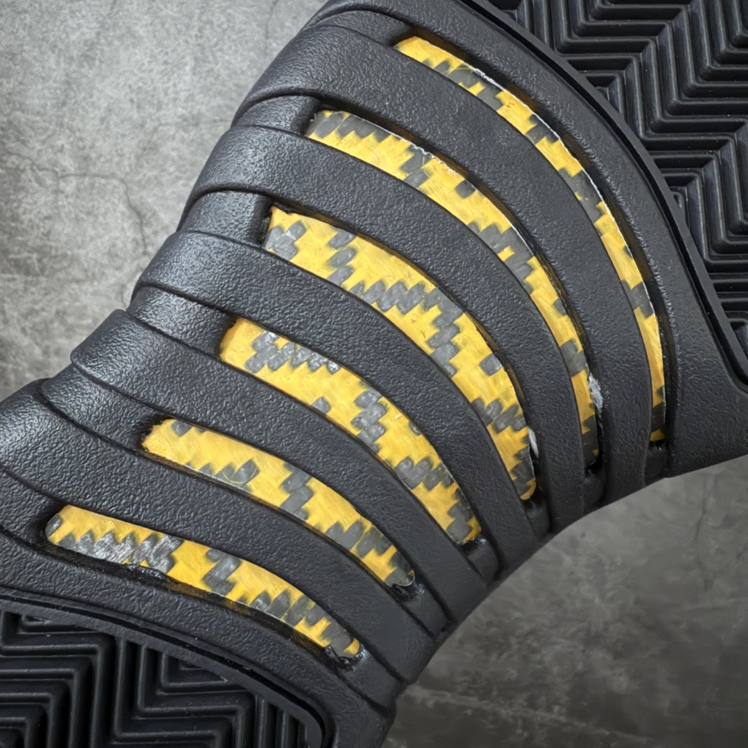图片[8]-【原厂版】Air Jordan AJ12 Retro 潮流 中帮 复古篮球鞋 黑白金扣 CT8013-117 原楦原纸板开发 原汁原味12代鞋型 进口原厂皮料 超软荔枝皮 质感满分 原厂碳板 原装材料 原厂定制金属扣 原厂电绣 支持与公司货全方位对比 只服务于5%懂鞋的高端客户 发国外可支持各种retail商店充正寄售 尺码：40 40.5 41 42 42.5 43 44 44.5 45 45.5 46 47.5-选品中心