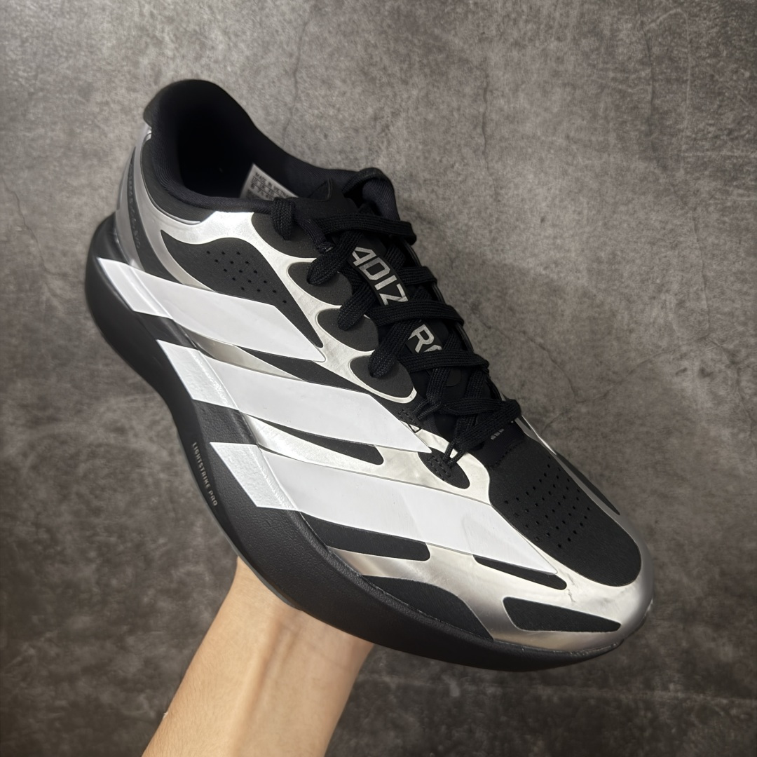 图片[3]-【RS纯原】AD Adizero Eva SL EXO M 零度进化版系列低帮轻便透气竞速休闲运动慢跑鞋 KI4764 全新版本出货 品相相当完美 细节到位 全鞋均使用原材料 原档案打造 内置碳板 目前市场最强 欢迎对比 相信大家对去年 adidas 横空出世的「顶级超跑」adiZero Adios Pro EVO 1 记忆犹新！不仅登顶阿迪史上最轻跑鞋宝座，更在接下来的全球马拉松赛事中，持续书写着惊人成绩，被网友戏称新一代「阿迪神鞋」全网刷屏！极简设计语言与强烈速度感和存在感的鞋侧三线，让人过目不忘，特别种草！其中定位于中长跑训练的 adidas Adizero Evo SL，整体外观造型与 adiZero Adios Pro EVO 1 非常相似。中底配置方面搭载全掌 Lightstrike Pro，鞋面采用透气网面示人，契合日常训练鞋的定位，更加耐用。外底给到了马牌橡胶，及类似上代竞速旗舰 adidas Adizero Adios Pro 3 区域分布。整体看下来无论是外观的鲜明辨识度，还是配置的扎实程度都很顶。 尺码：36-45-选品中心