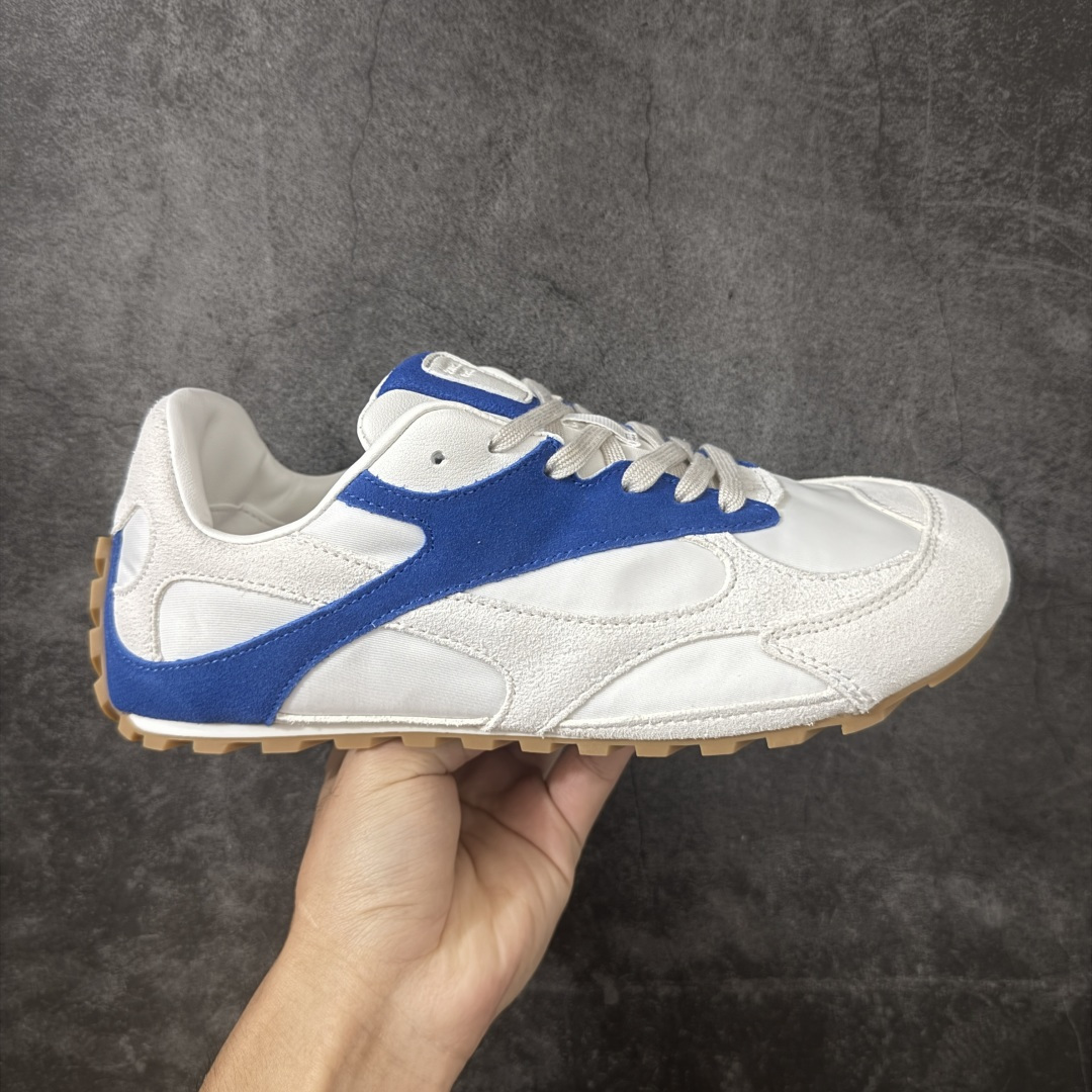 【纯原S版】BOTTEGA VENETA Orbit Runner BV葆蝶家时尚休闲王一博同款老爹鞋运动鞋 原版开发 一比一打造 相似度百分之99以上 市场一梯队级别品质 区别市场任何标文顶级品质版本 采用轻质科技网布面料 搭配几何图案设计橡胶外底 王炸系列 高版本 认准套包工艺 实际增高很多哦 还是一样显腿细非常nice 耐玩耐造 对标对版 套包鞋工艺 认准高版本 大底选用拼色TPU大底 配置原版包装 货号：851621V3MS04118 尺码：36-47-选品中心