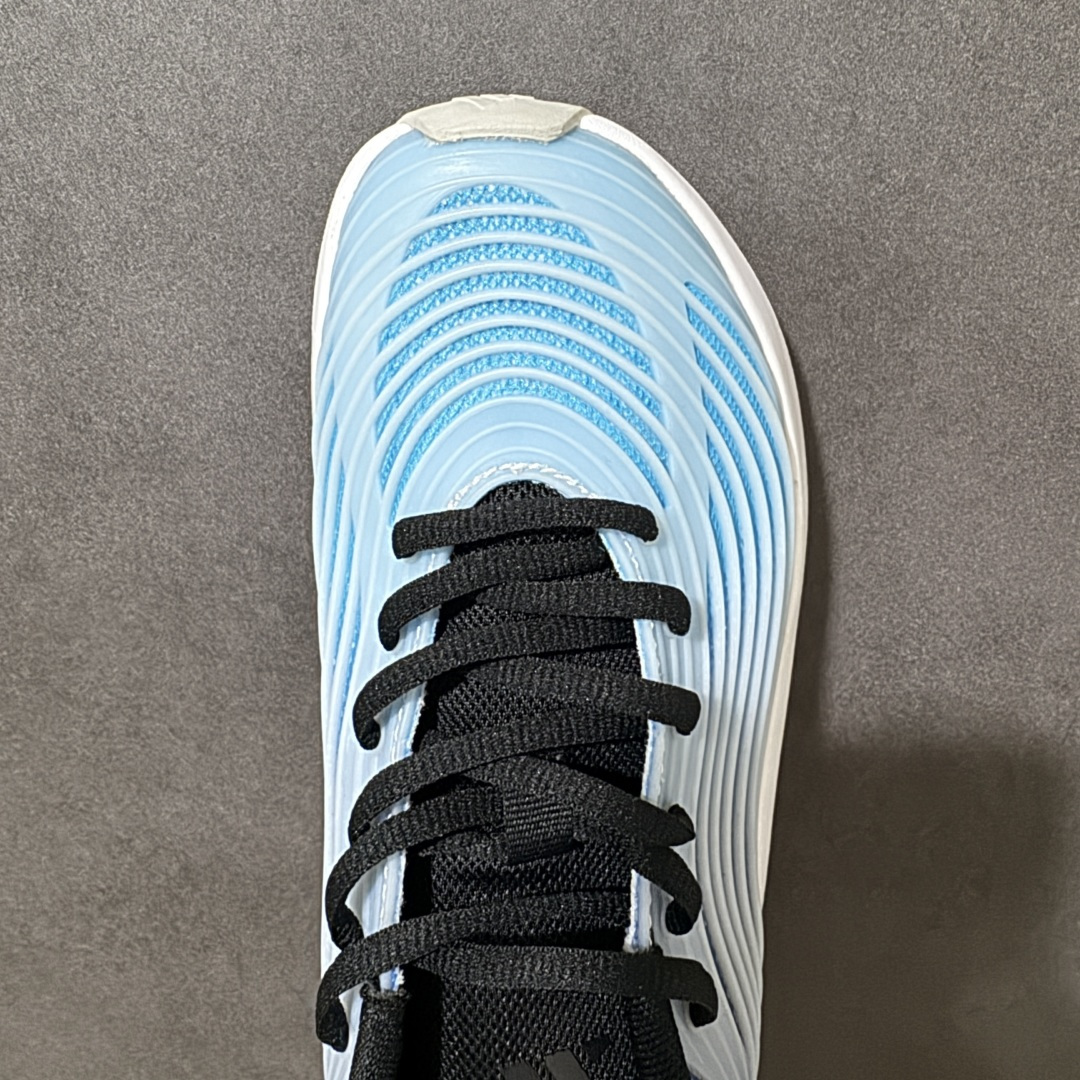 图片[5]-【公司级】AD Purechill V2 防滑耐磨休闲运动跑鞋 阿迪达斯（adidas） 26新款Pur echill夏季轻便透气舒适支撑防滑一脚蹬运动休闲鞋 中底技术‌：搭载 ‌CLOUDFOAM‌ 缓震材料。主打“软糯”脚感，能有效吸收行走时的冲击力，提供柔和的支撑。‌鞋面设计‌：通常采用透气网眼织物或轻质合成材质，强调轻盈和夏季穿着的通风性。日常通勤、轻运动、休闲逛街。属于入门级舒适鞋款，非专业竞速或高强度训练鞋。 货号： KI2231/KI0611/KI1092/KI6901/KI3103/KI6602/KI0286/KI6612/KI0033 尺码：36-45带半码-选品中心