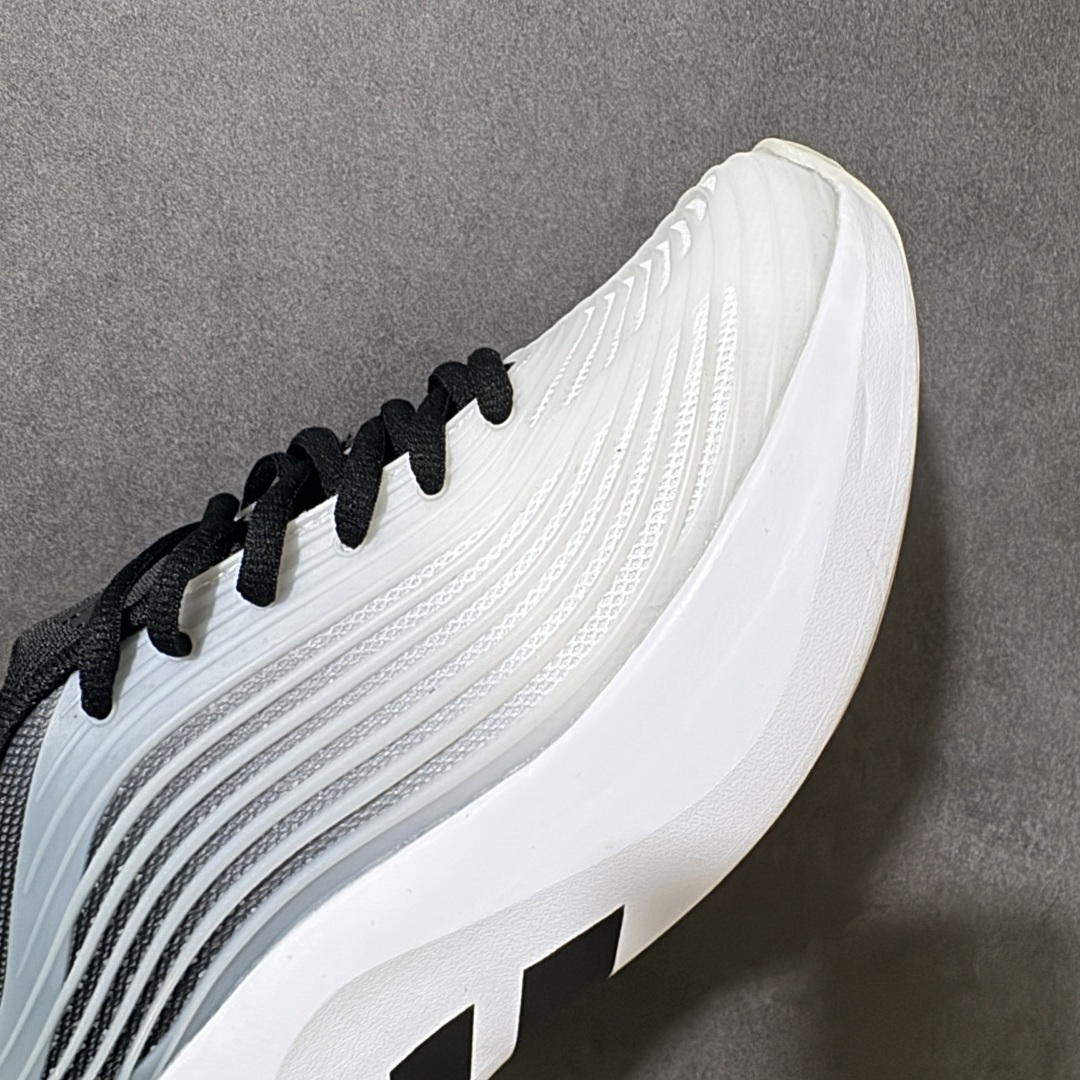图片[8]-【公司级】AD Purechill V2 防滑耐磨休闲运动跑鞋 阿迪达斯（adidas） 26新款Pur echill夏季轻便透气舒适支撑防滑一脚蹬运动休闲鞋 中底技术‌：搭载 ‌CLOUDFOAM‌ 缓震材料。主打“软糯”脚感，能有效吸收行走时的冲击力，提供柔和的支撑。‌鞋面设计‌：通常采用透气网眼织物或轻质合成材质，强调轻盈和夏季穿着的通风性。日常通勤、轻运动、休闲逛街。属于入门级舒适鞋款，非专业竞速或高强度训练鞋。 货号： KI2231/KI0611/KI1092/KI6901/KI3103/KI6602/KI0286/KI6612/KI0033 尺码：36-45带半码-选品中心
