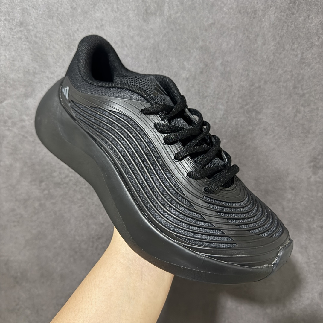 图片[3]-【公司级】AD Purechill V2 防滑耐磨休闲运动跑鞋 阿迪达斯（adidas） 26新款Pur echill夏季轻便透气舒适支撑防滑一脚蹬运动休闲鞋 中底技术‌：搭载 ‌CLOUDFOAM‌ 缓震材料。主打“软糯”脚感，能有效吸收行走时的冲击力，提供柔和的支撑。‌鞋面设计‌：通常采用透气网眼织物或轻质合成材质，强调轻盈和夏季穿着的通风性。日常通勤、轻运动、休闲逛街。属于入门级舒适鞋款，非专业竞速或高强度训练鞋。 货号： KI2231/KI0611/KI1092/KI6901/KI3103/KI6602/KI0286/KI6612/KI0033 尺码：36-45带半码-选品中心