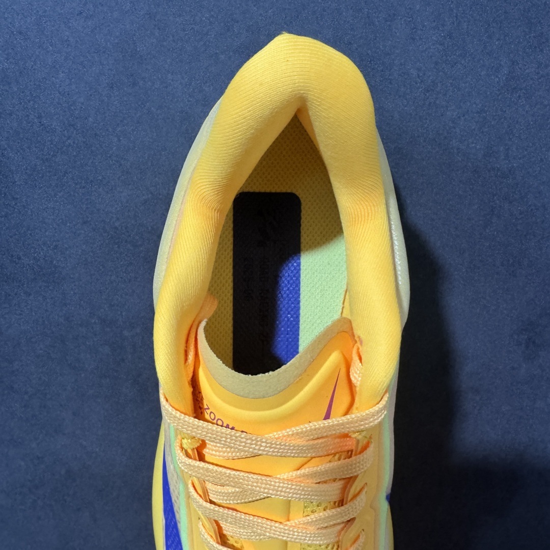 图片[6]-【公司级】Nike ZoomX Invincible Run Flyknit FK6 Zoom Fly 6轻量飞织低帮休闲运动慢跑鞋 此鞋专为长跑运动员而生 是为5至10公里距离的赛事和训练打造研发过程 货号：FN8454-800 尺码：36 36.5 37.5 38 38.5 39 40 40.5 41 42 42.5 43 44 45-选品中心