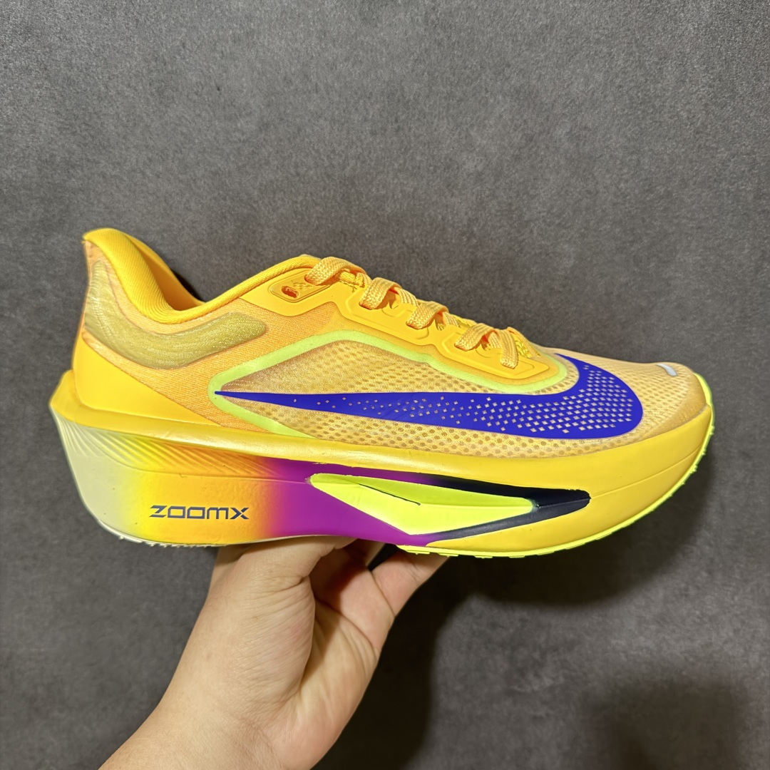 【公司级】Nike ZoomX Invincible Run Flyknit FK6 Zoom Fly 6轻量飞织低帮休闲运动慢跑鞋 此鞋专为长跑运动员而生 是为5至10公里距离的赛事和训练打造研发过程 货号：FN8454-800 尺码：36 36.5 37.5 38 38.5 39 40 40.5 41 42 42.5 43 44 45-选品中心